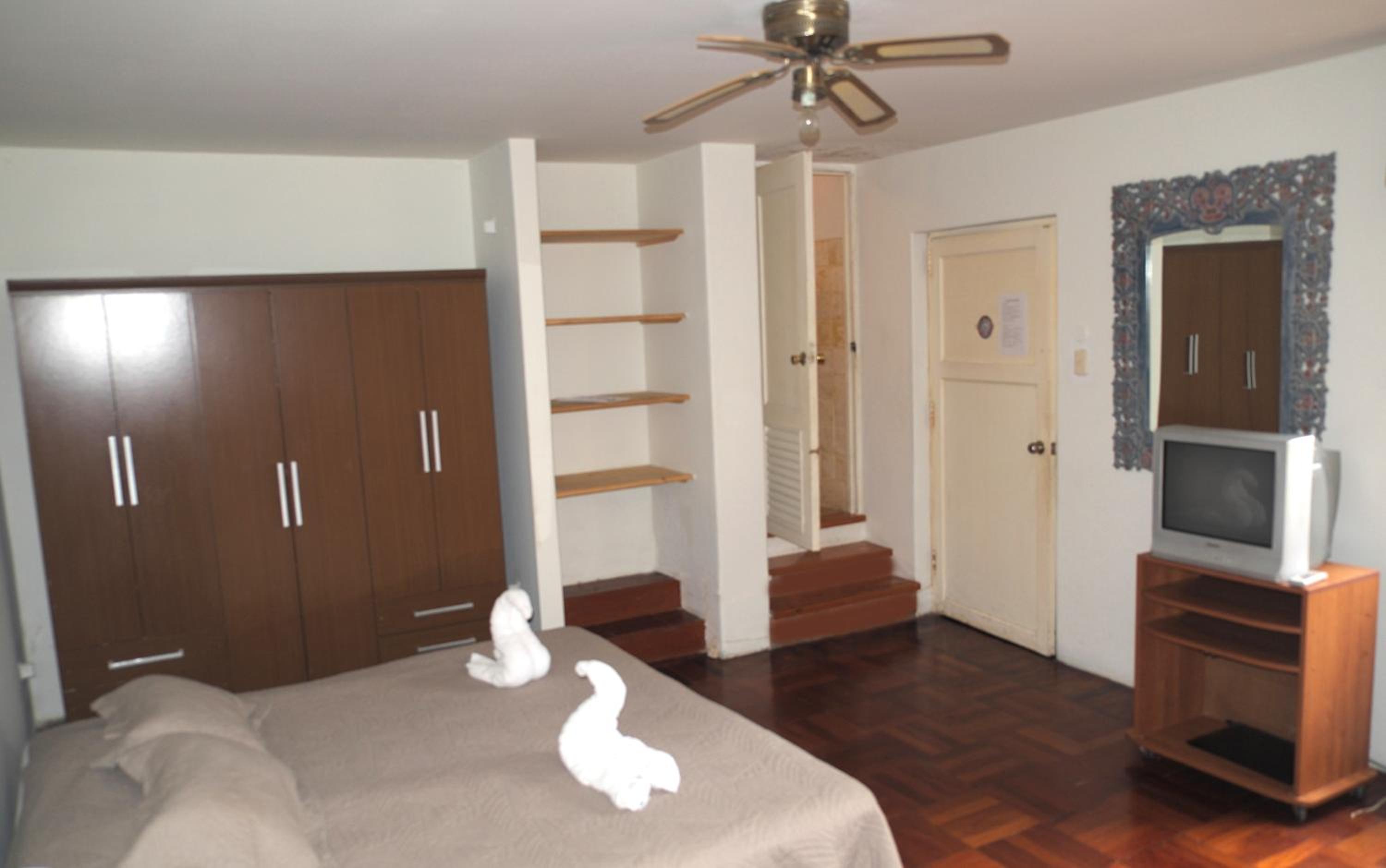 Family Room with Shower photo 3