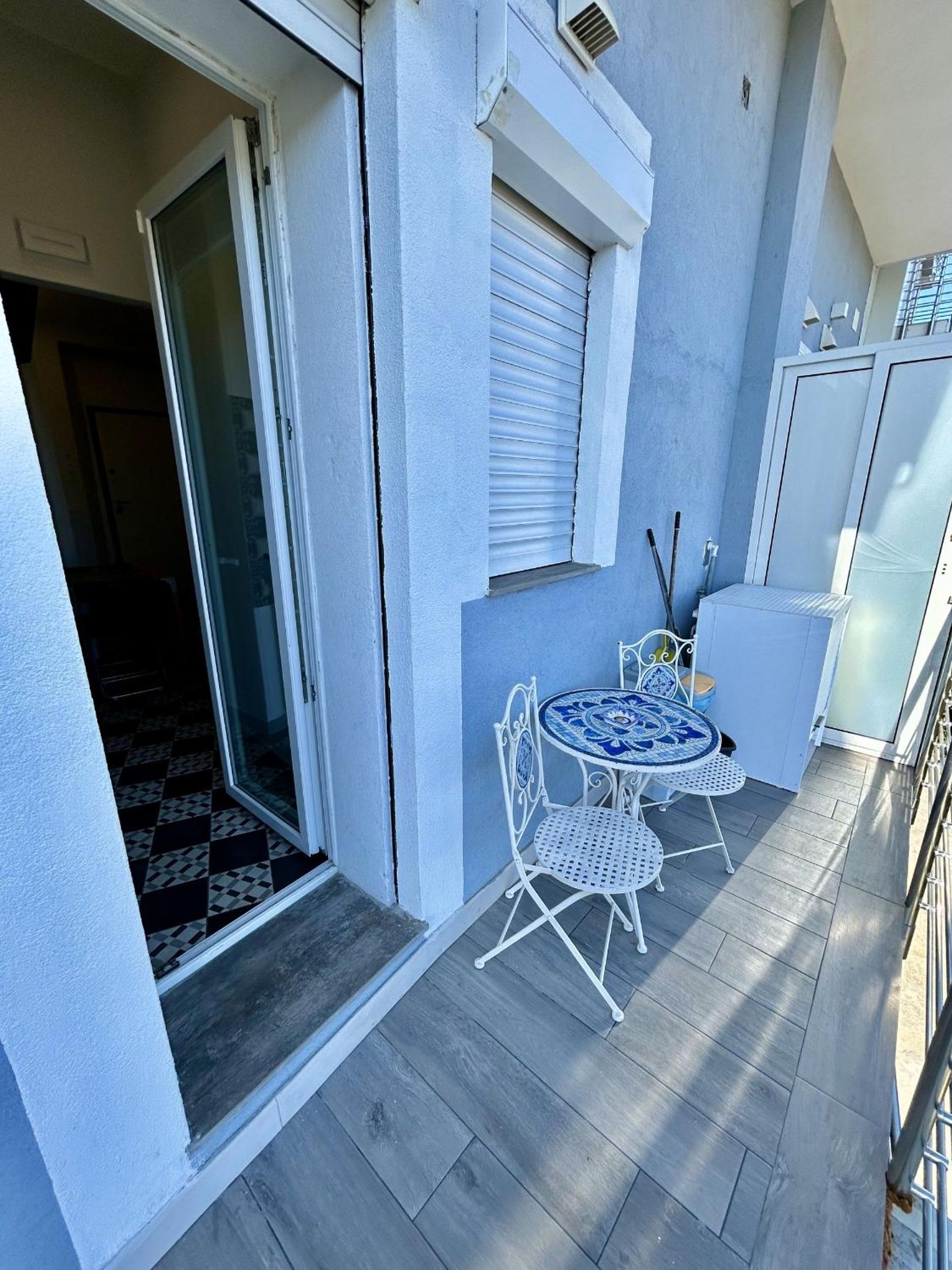 Apartment - Ground Floor - Photo 2