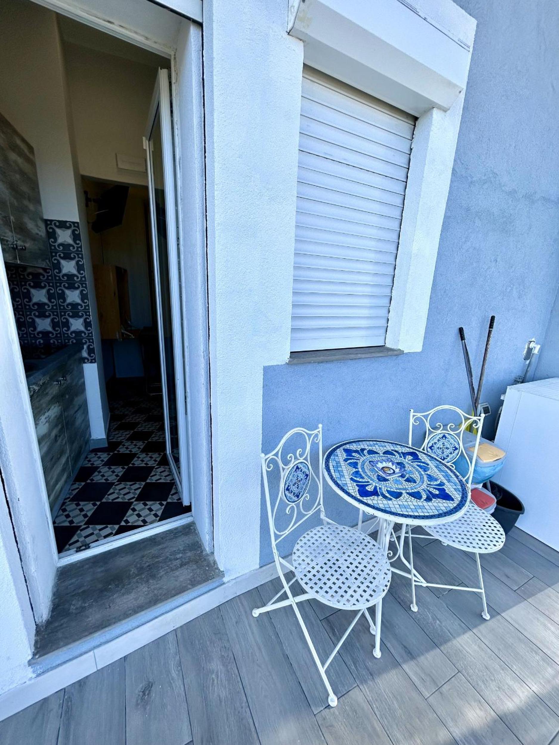 Apartment - Ground Floor - Photo 3