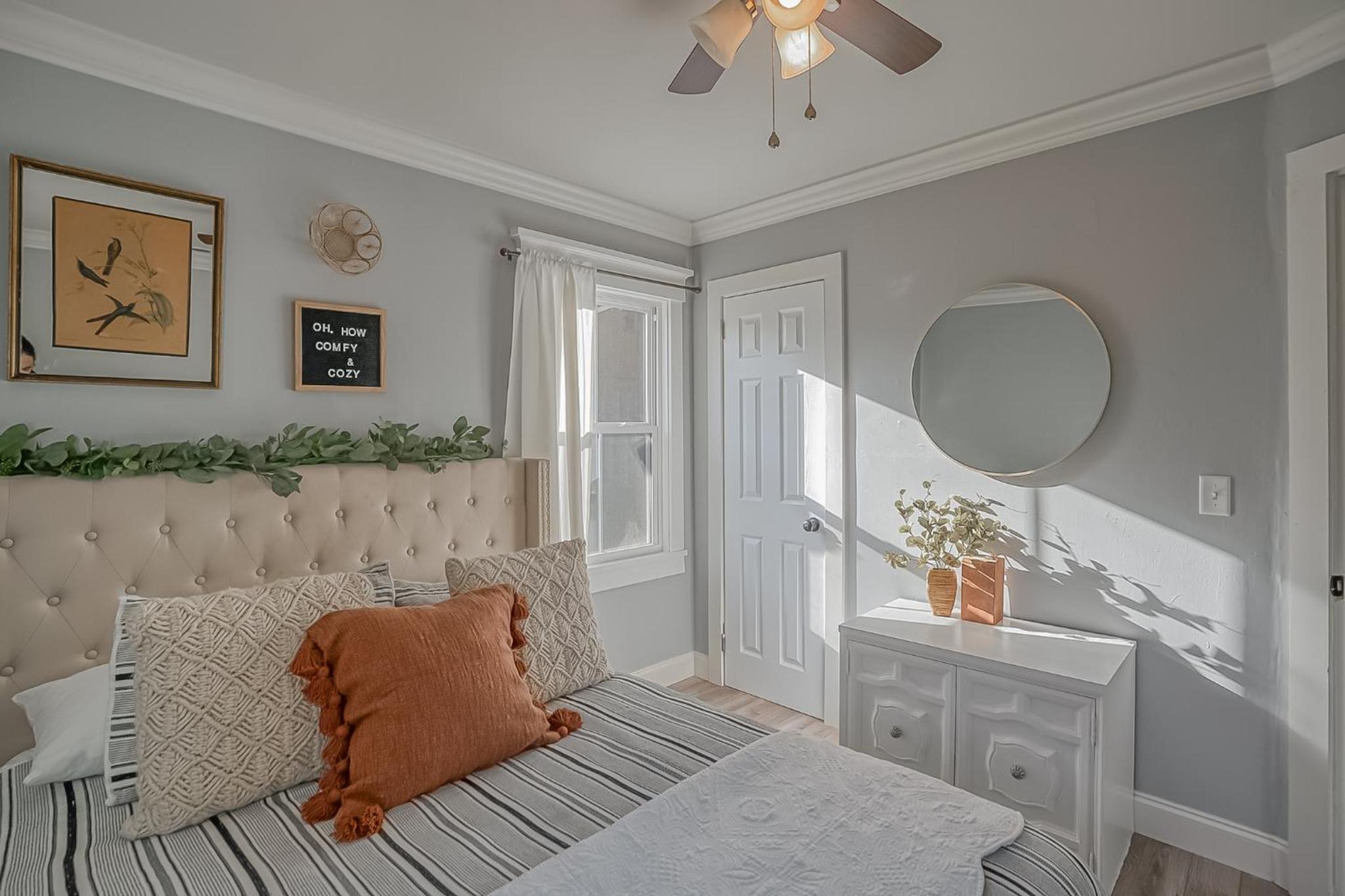 Three-Bedroom House photo 1