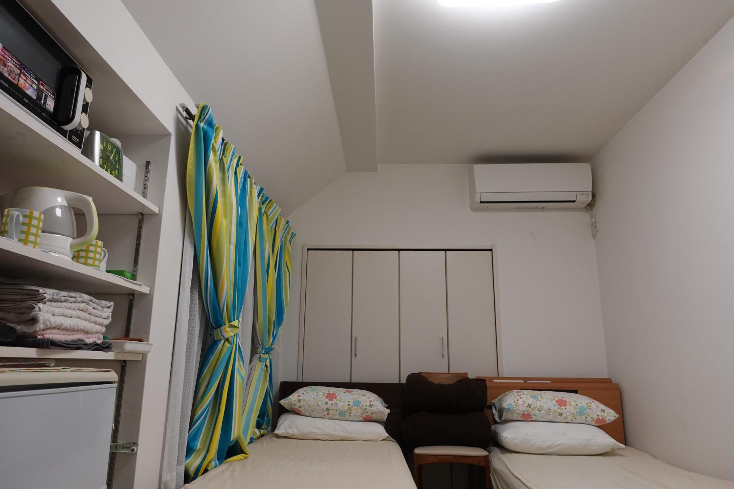 One-Bedroom Apartment photo 3