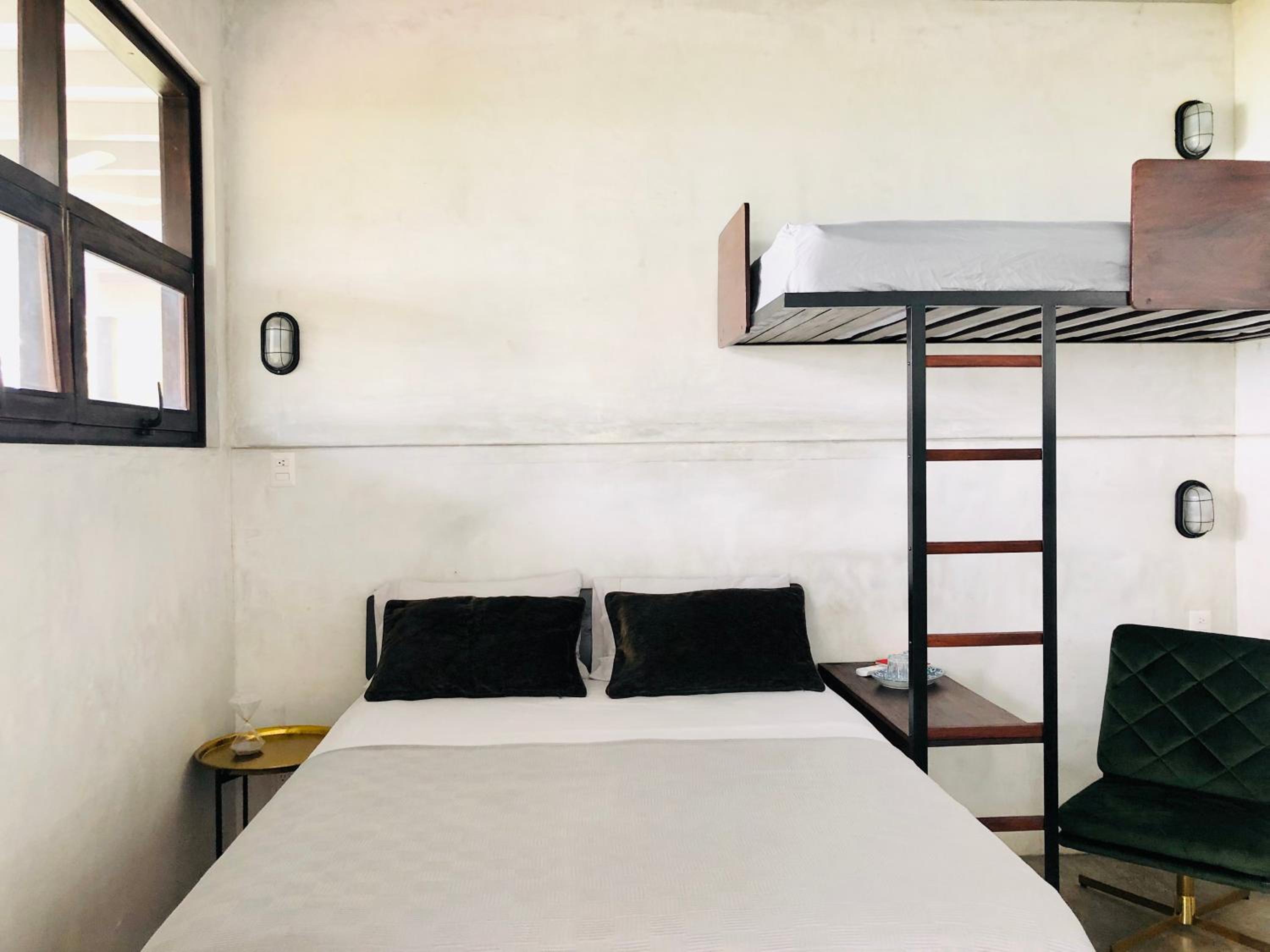 Triple Room with Private Bathroom