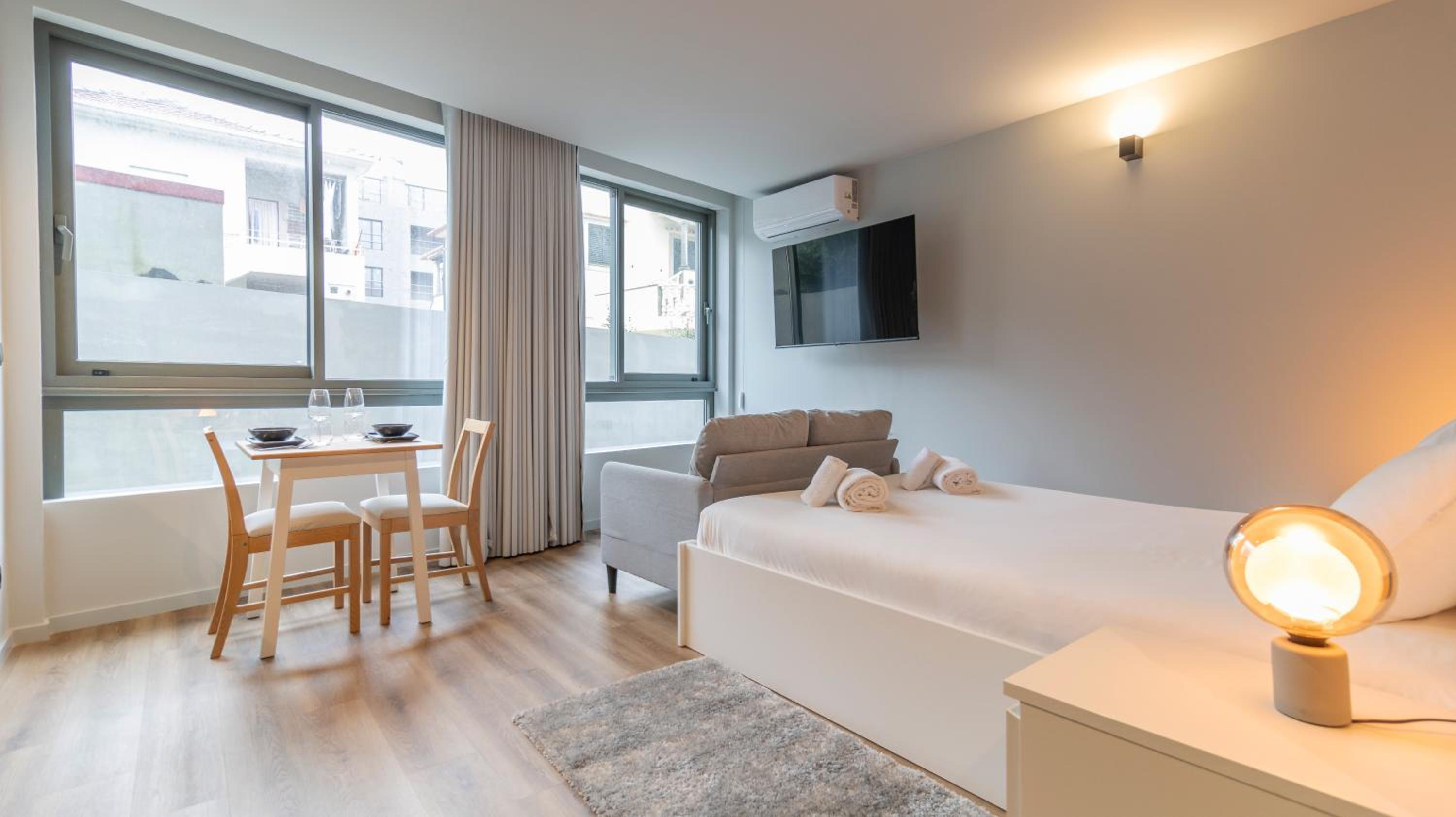 Studio Apartment