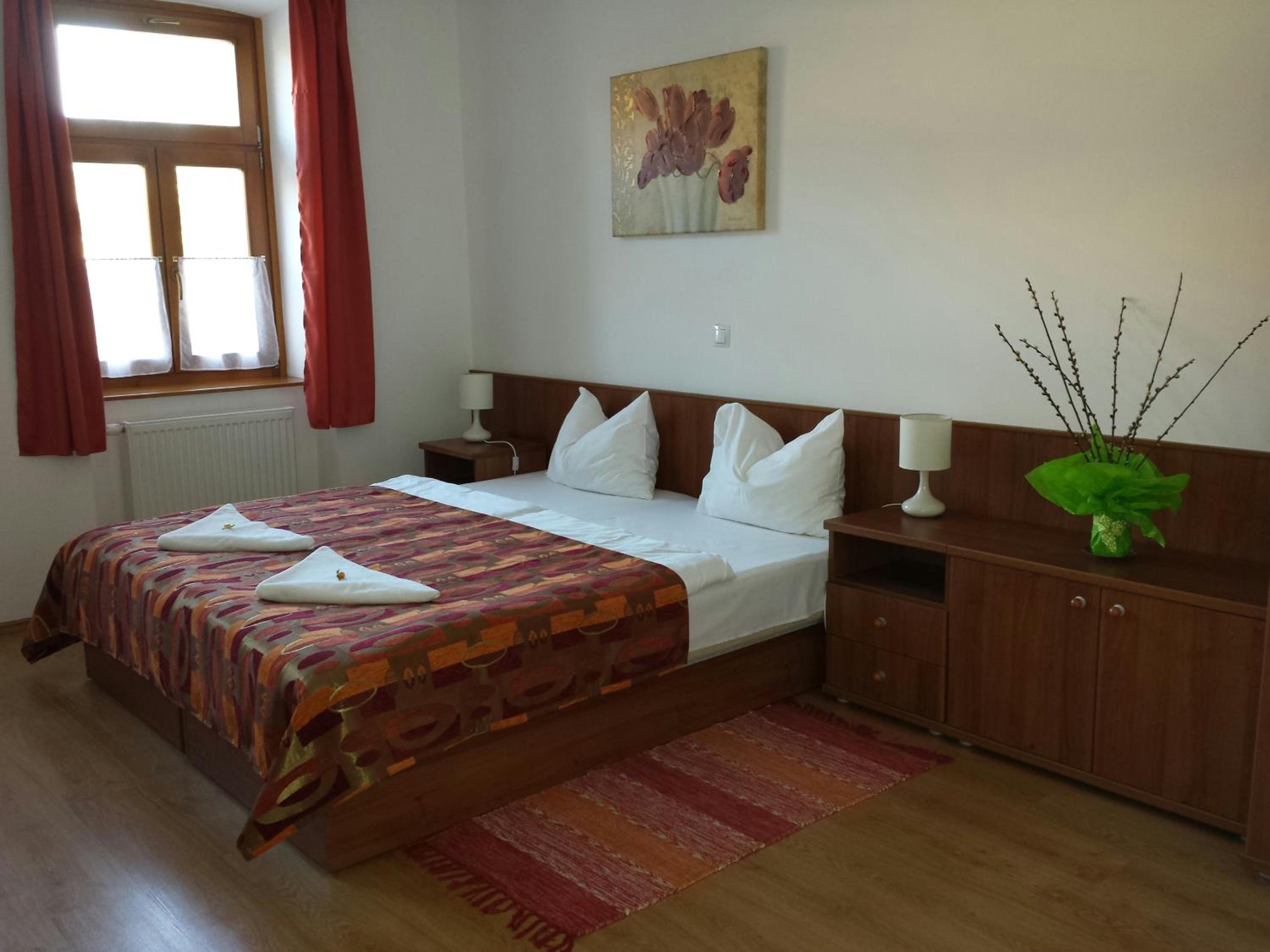 One-Bedroom Apartment - Photo 23