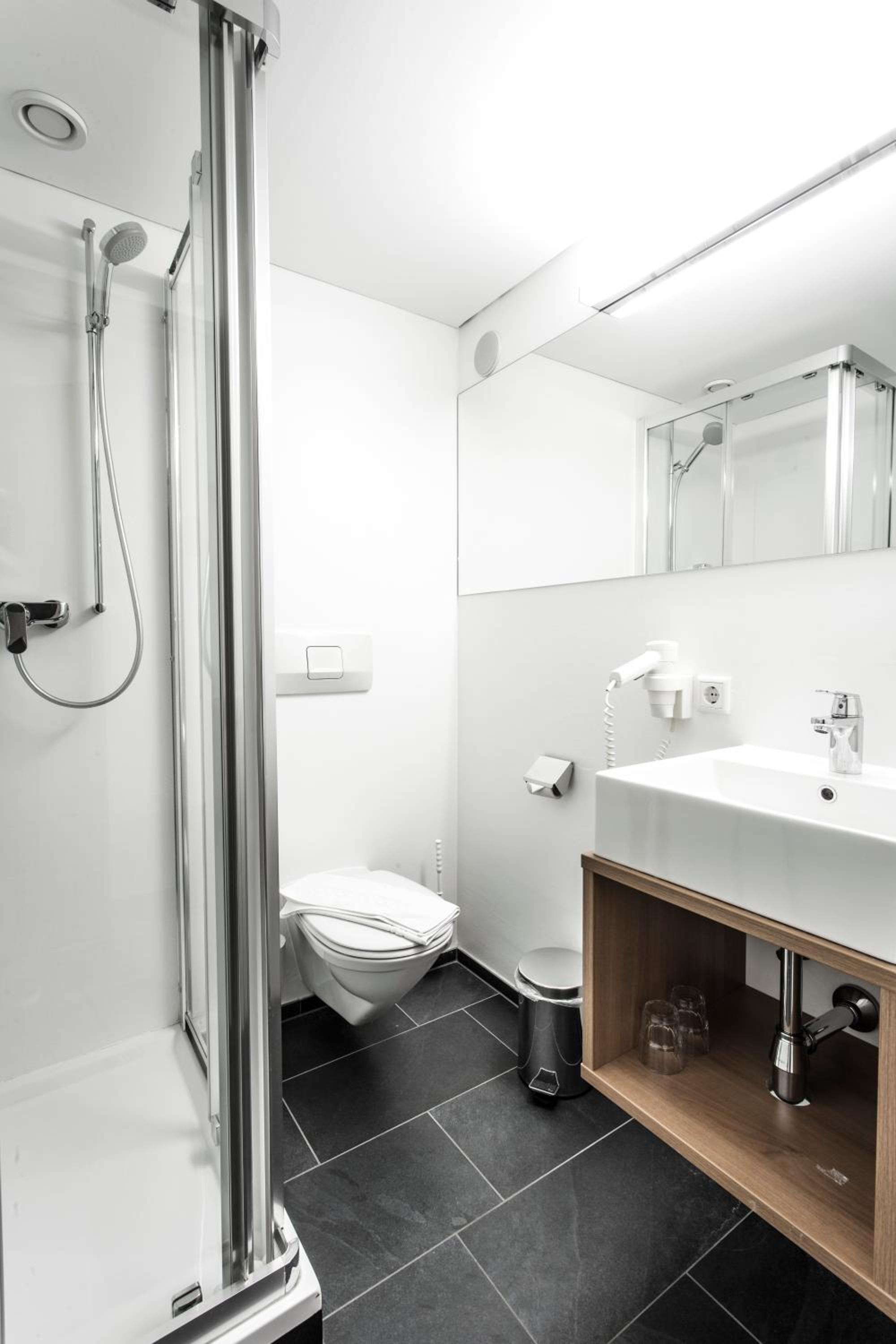 Classic Double or Twin Room - Photo 4