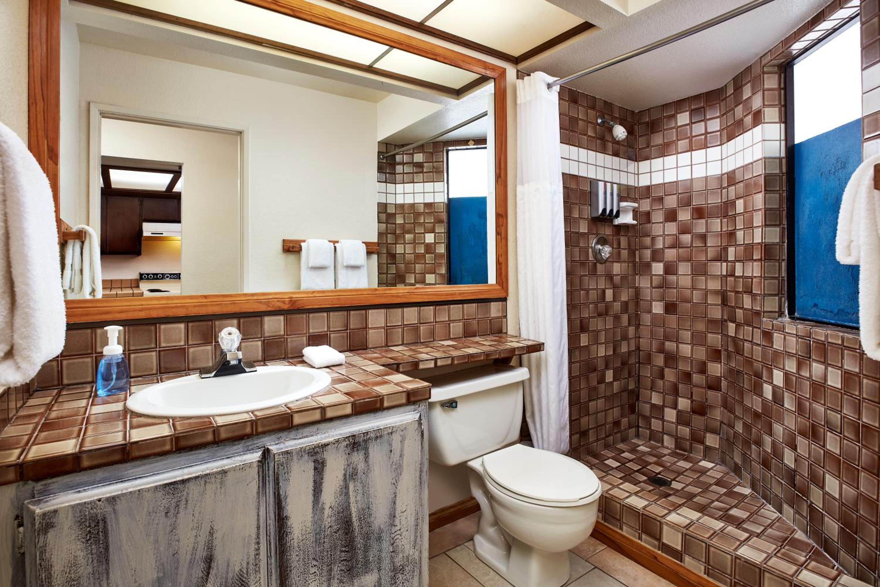 Deluxe Suite with Sea View photo 3