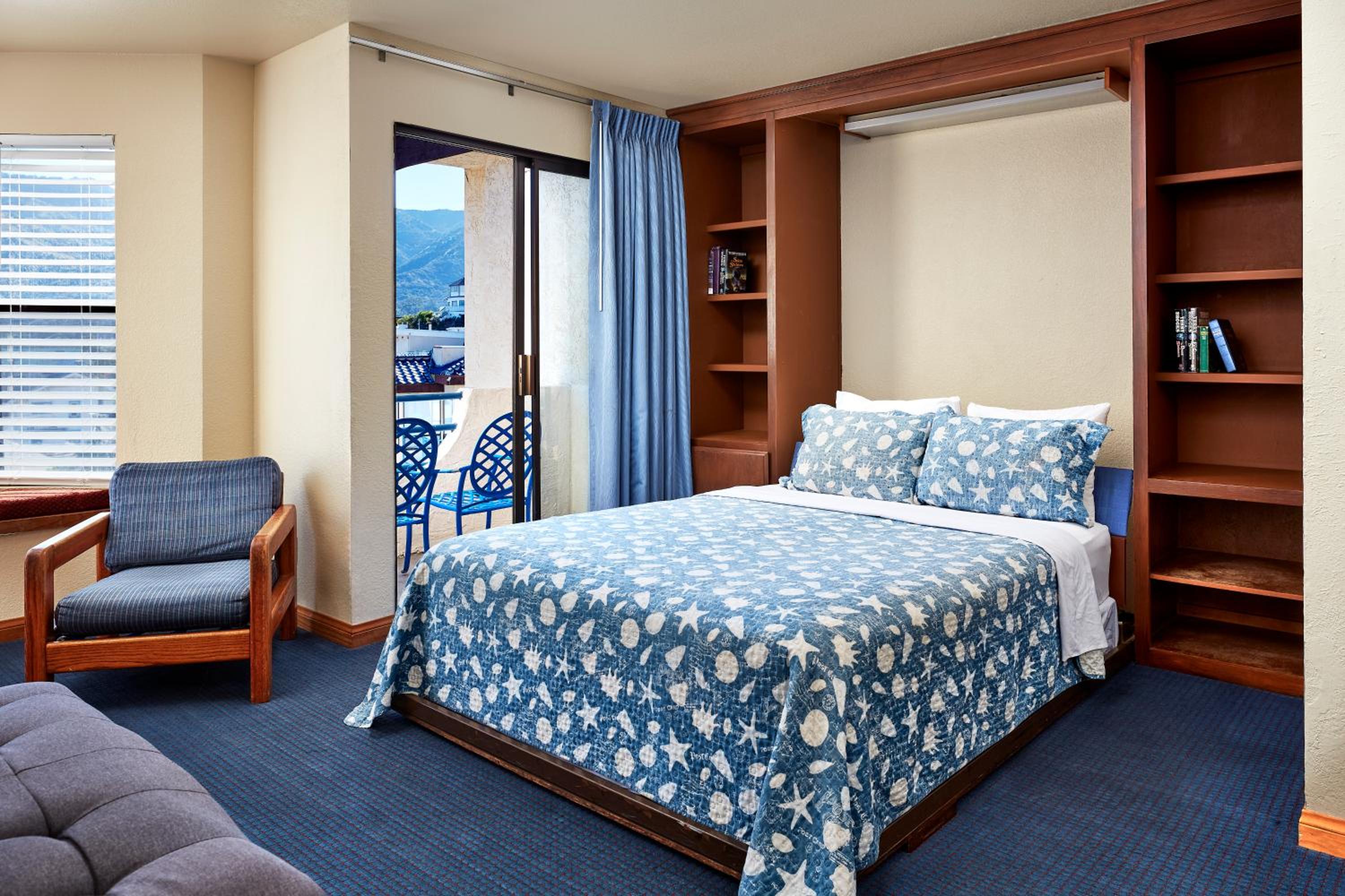 Deluxe Suite with Sea View photo 1