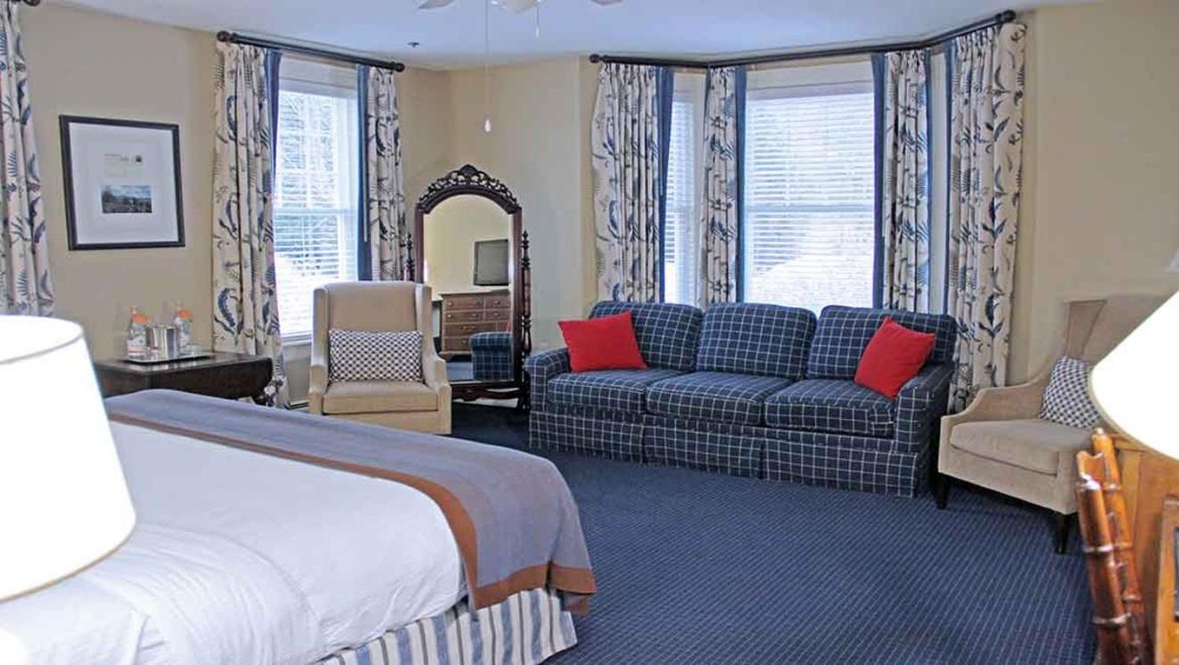 ADA Premier Room - 1 Queen Bed photo 1