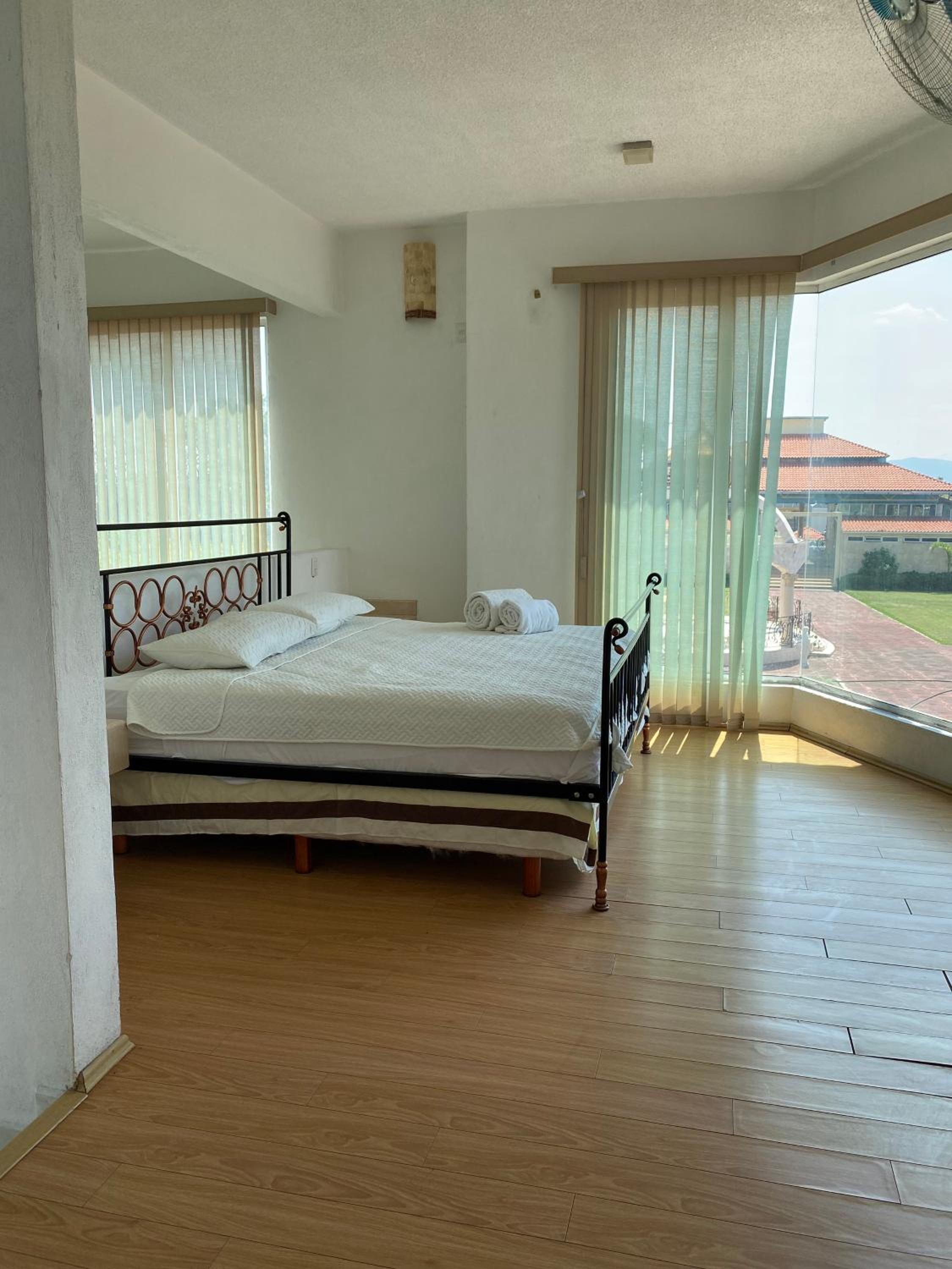 Apartment - Split Level