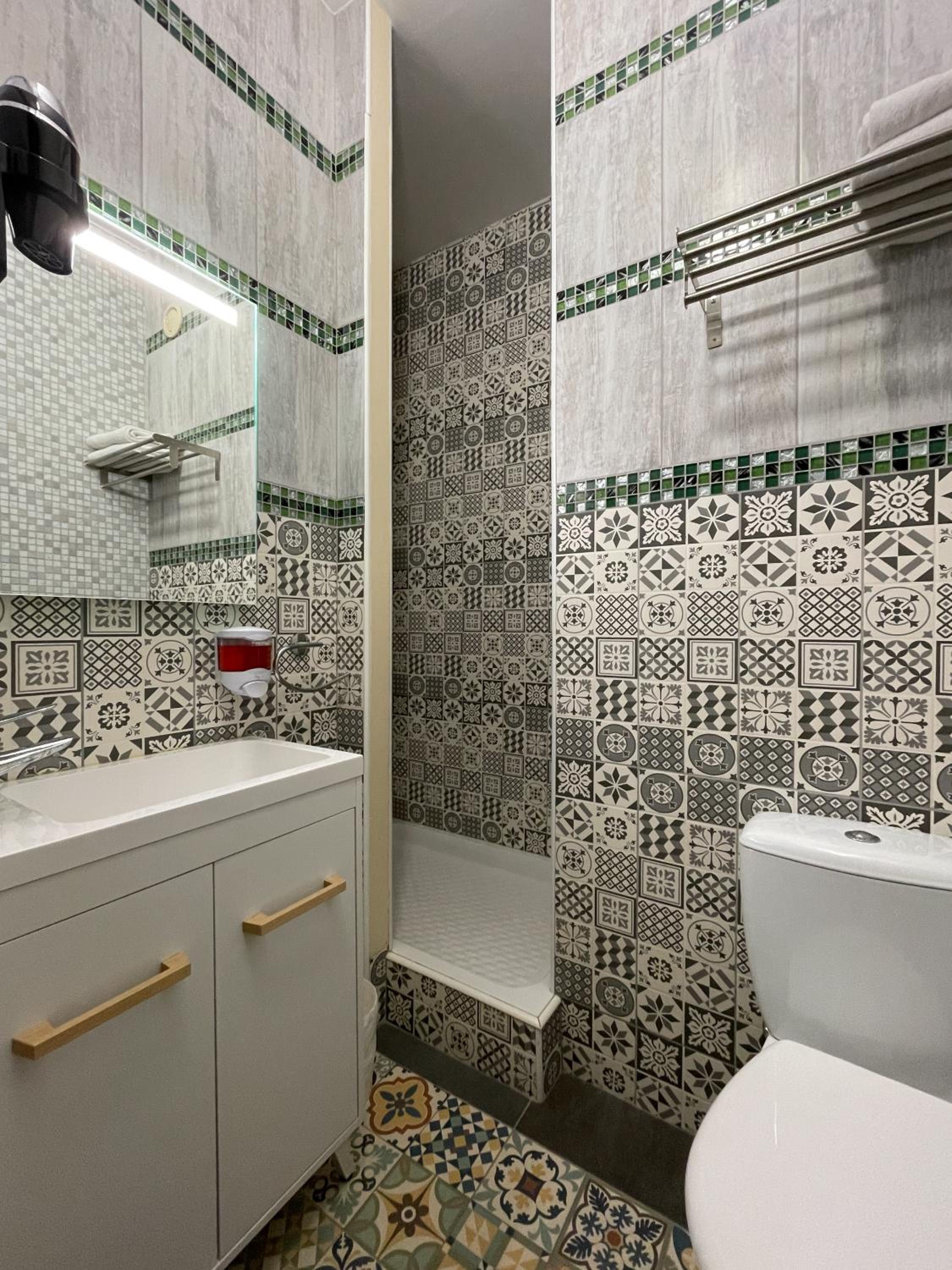 Double Room - Photo 2