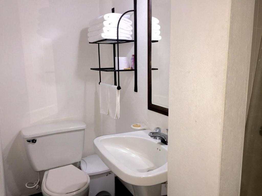 Standard Double Room photo 2