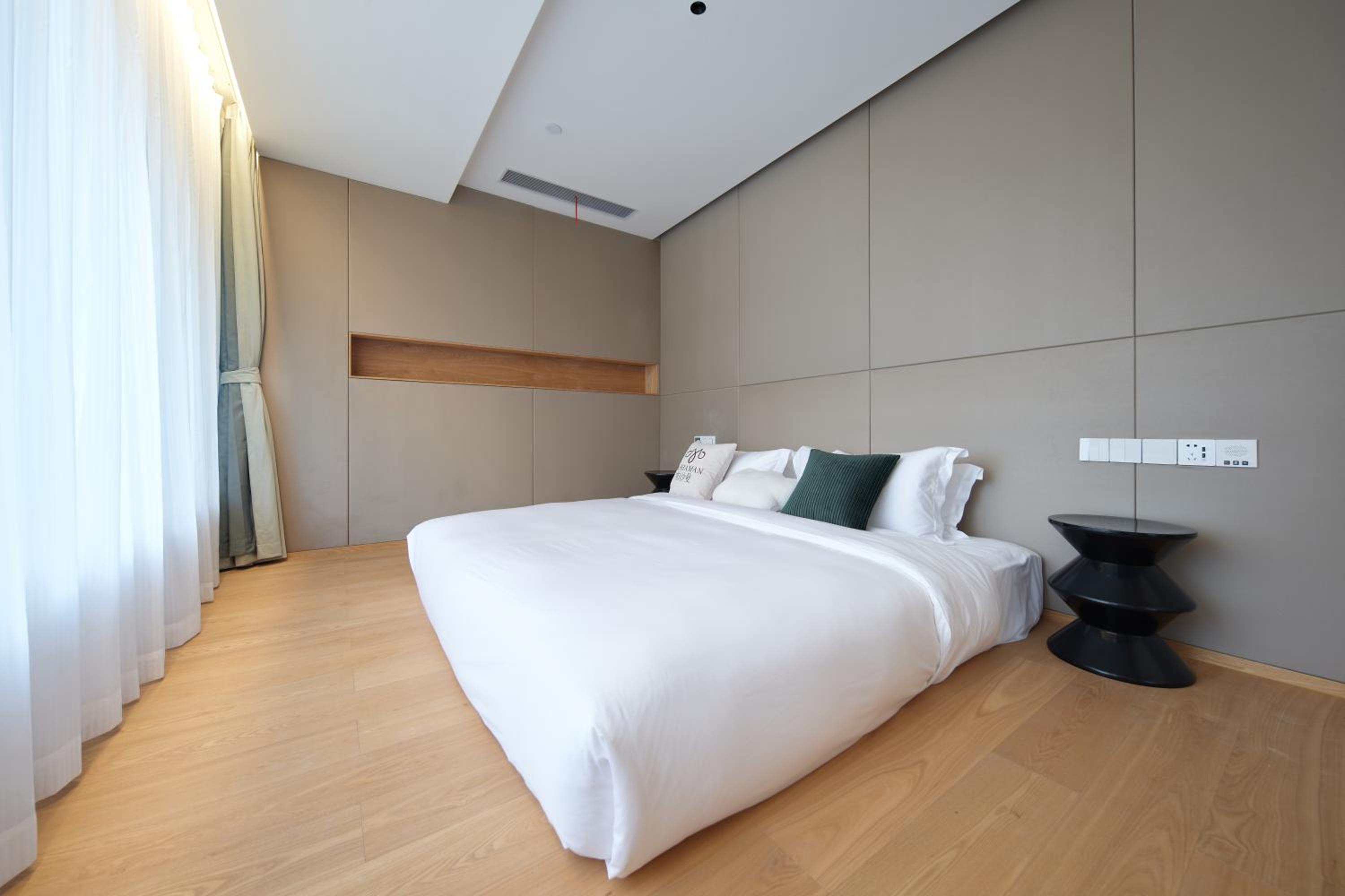 Standard Double Suite