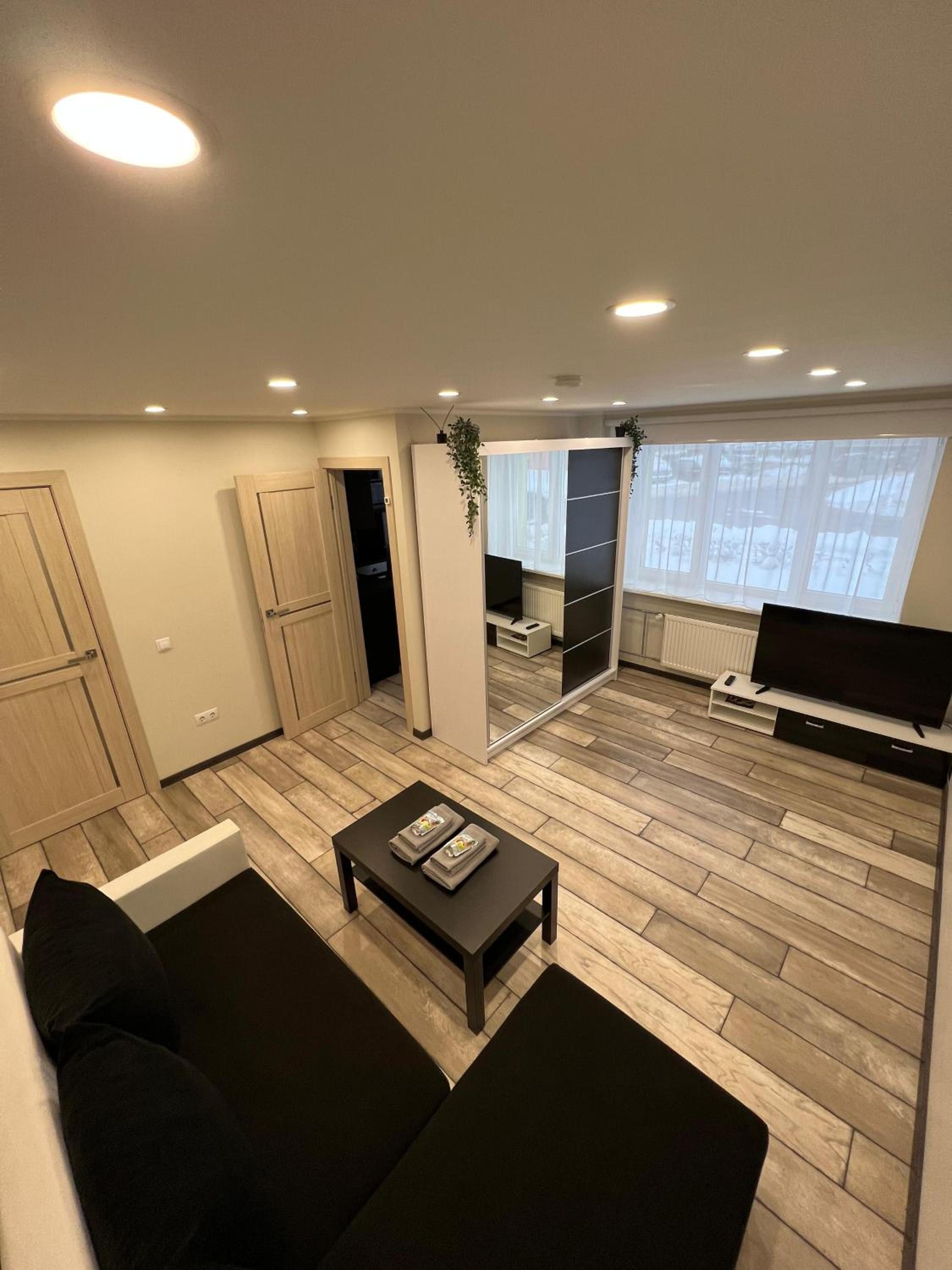 One-Bedroom Apartment photo 1