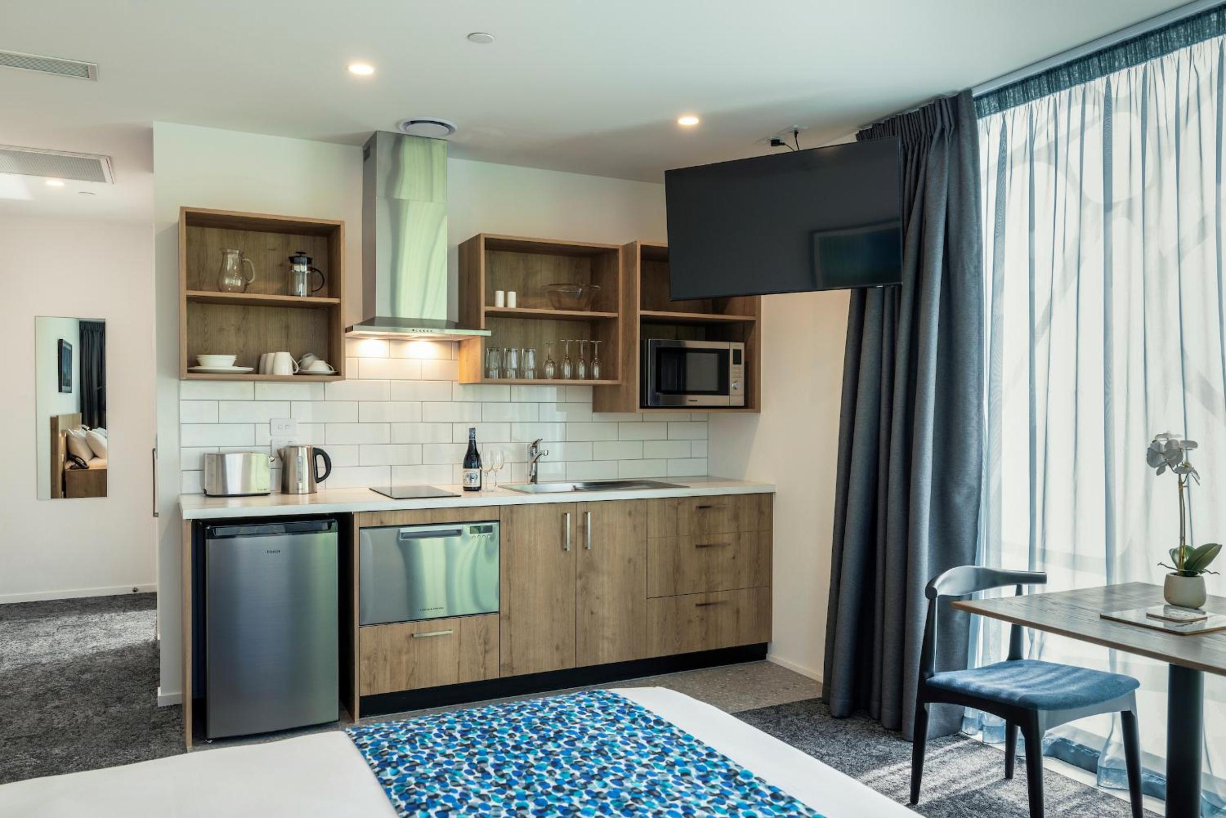 One-Bedroom Apartment - Photo 4