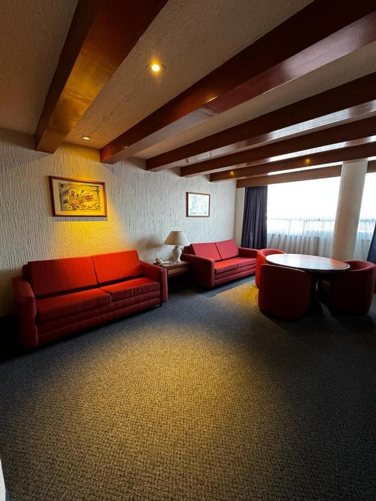 Deluxe Junior Suite photo 2