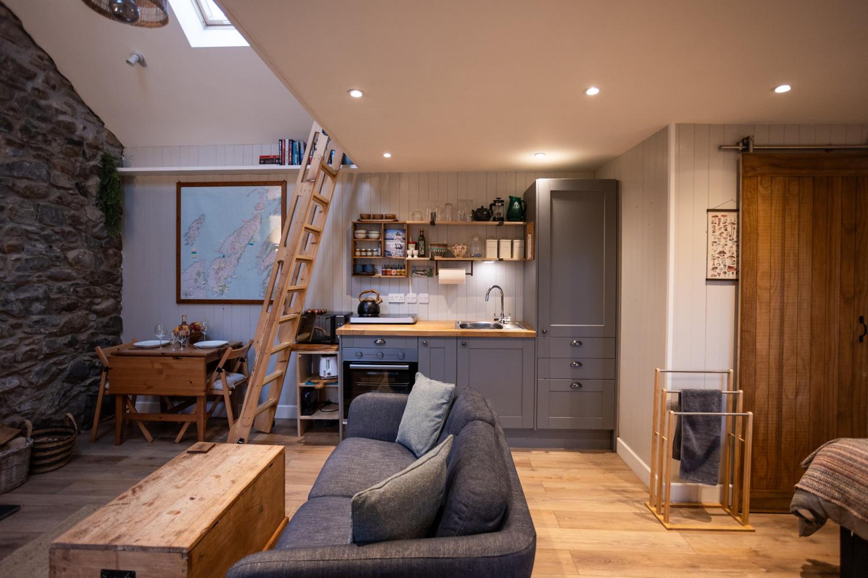 Two-Bedroom House photo 3