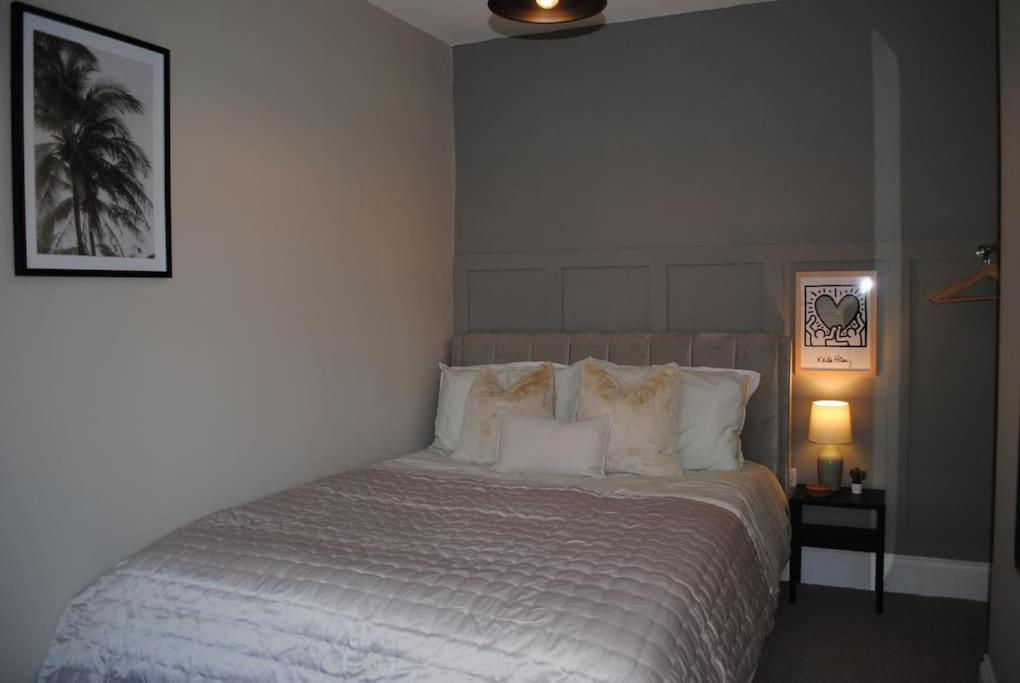 Two-Bedroom House photo 2
