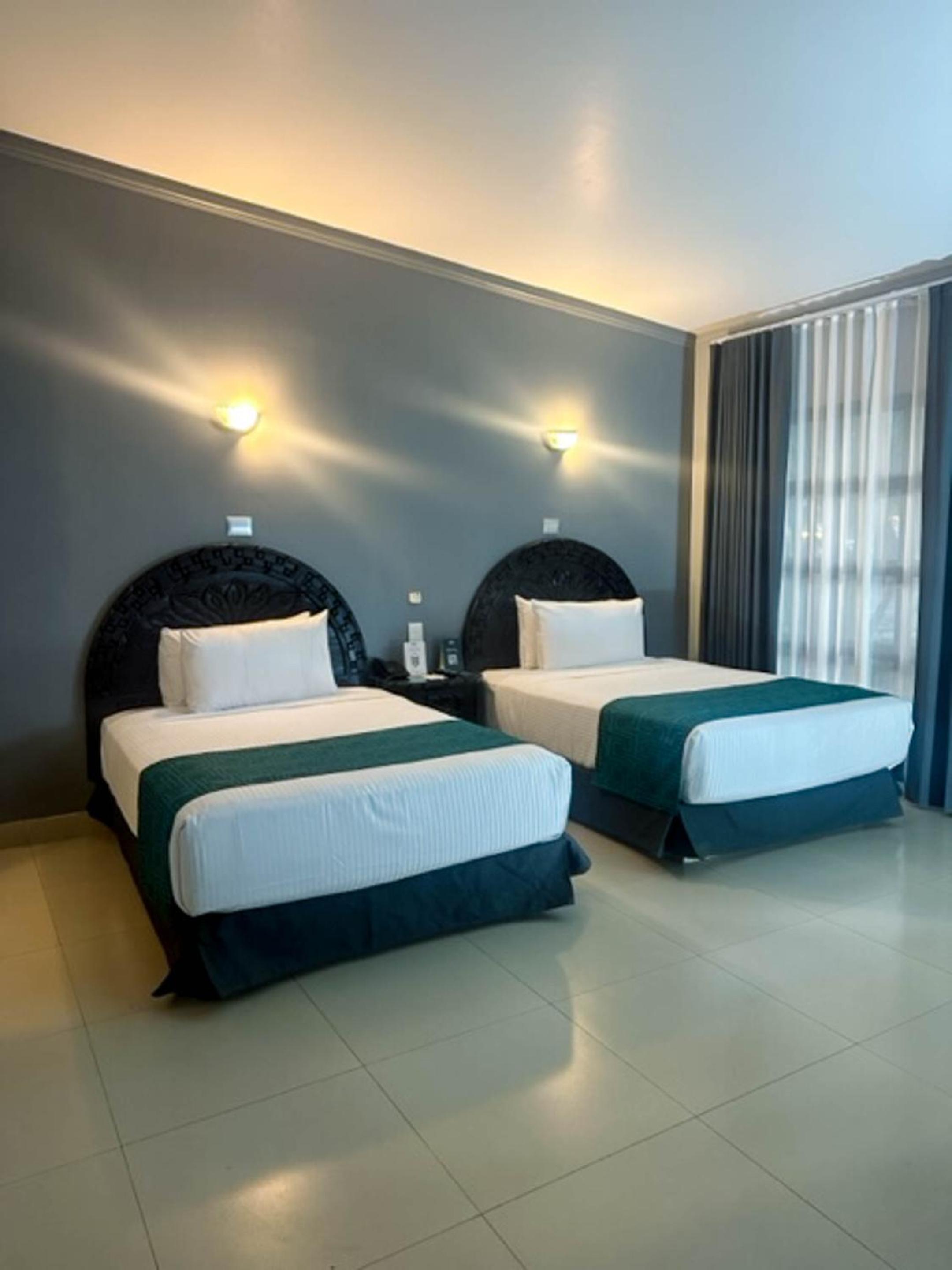 Double Room with Two Double Beds, photo 7