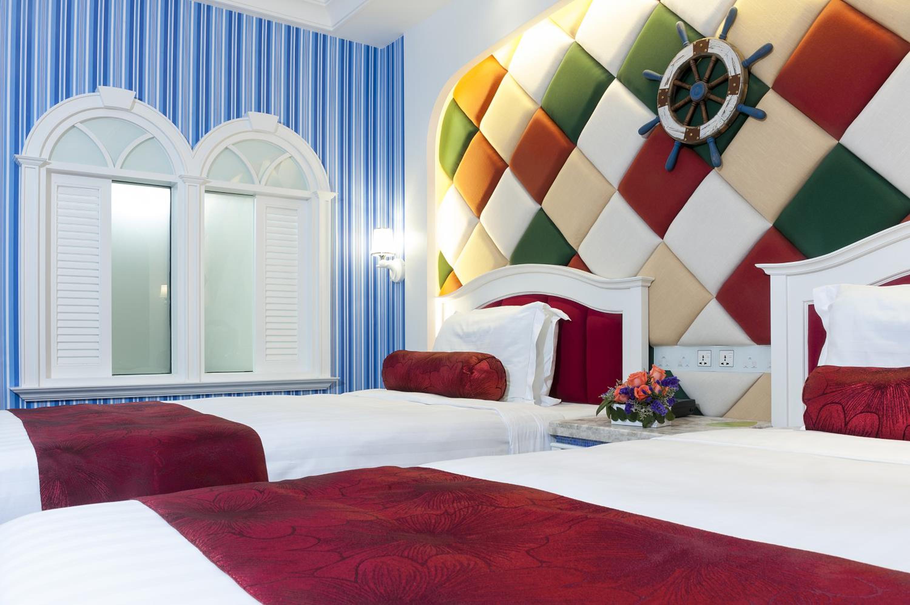 Classic Deluxe King or Twin Room - Photo 6