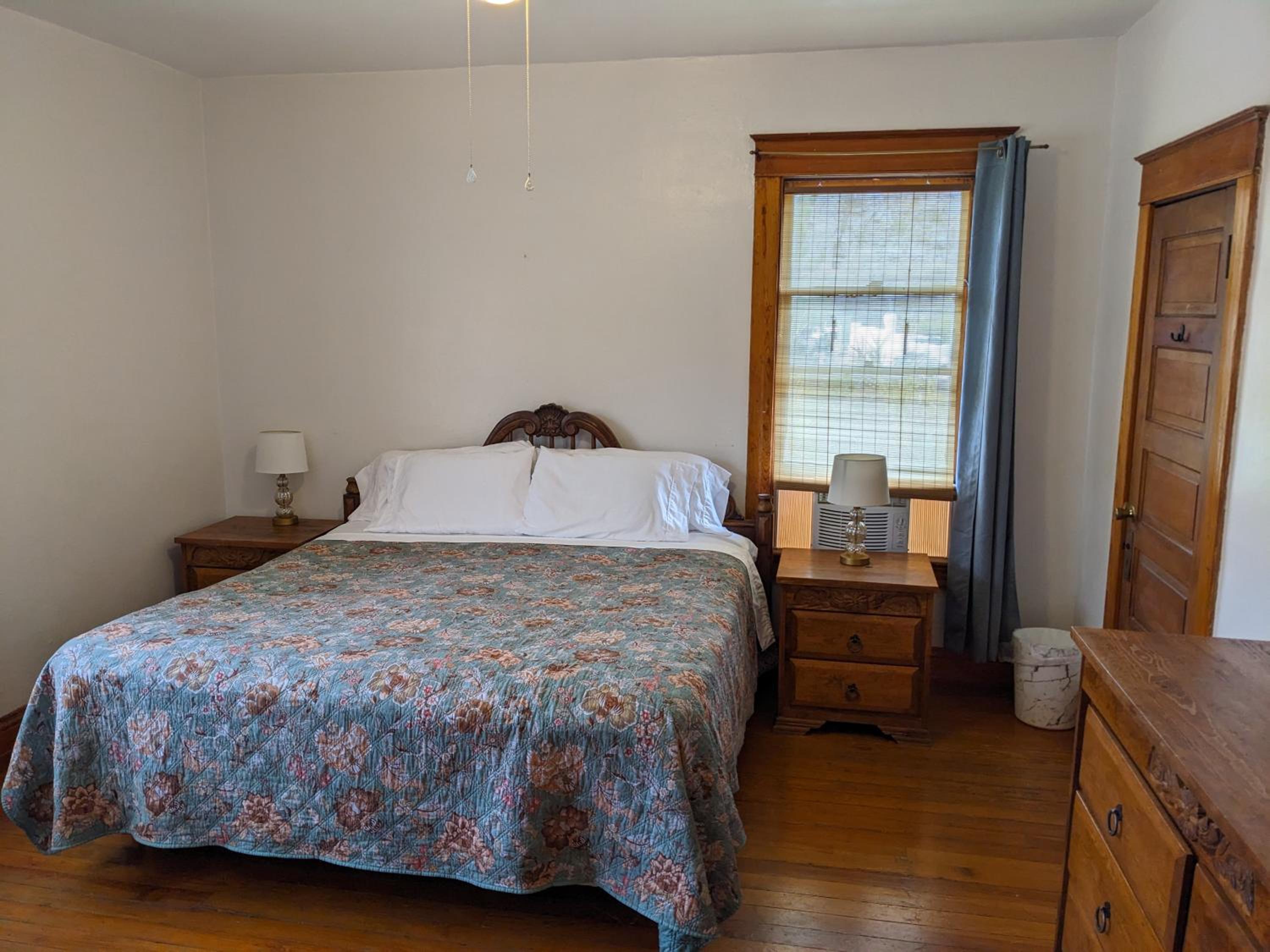 Triple Room with Shared Bathroom