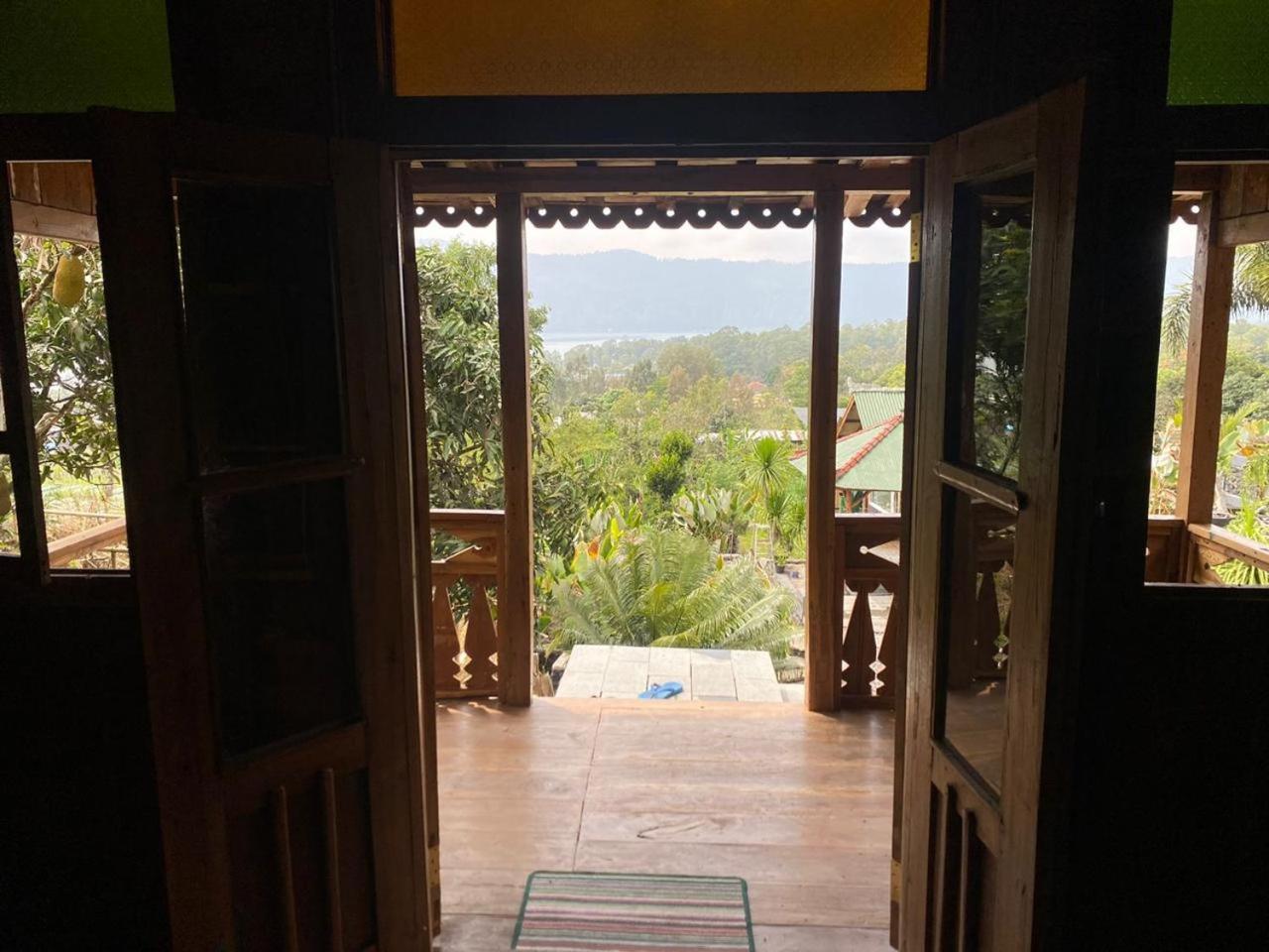 Joglo Wooden House photo 2