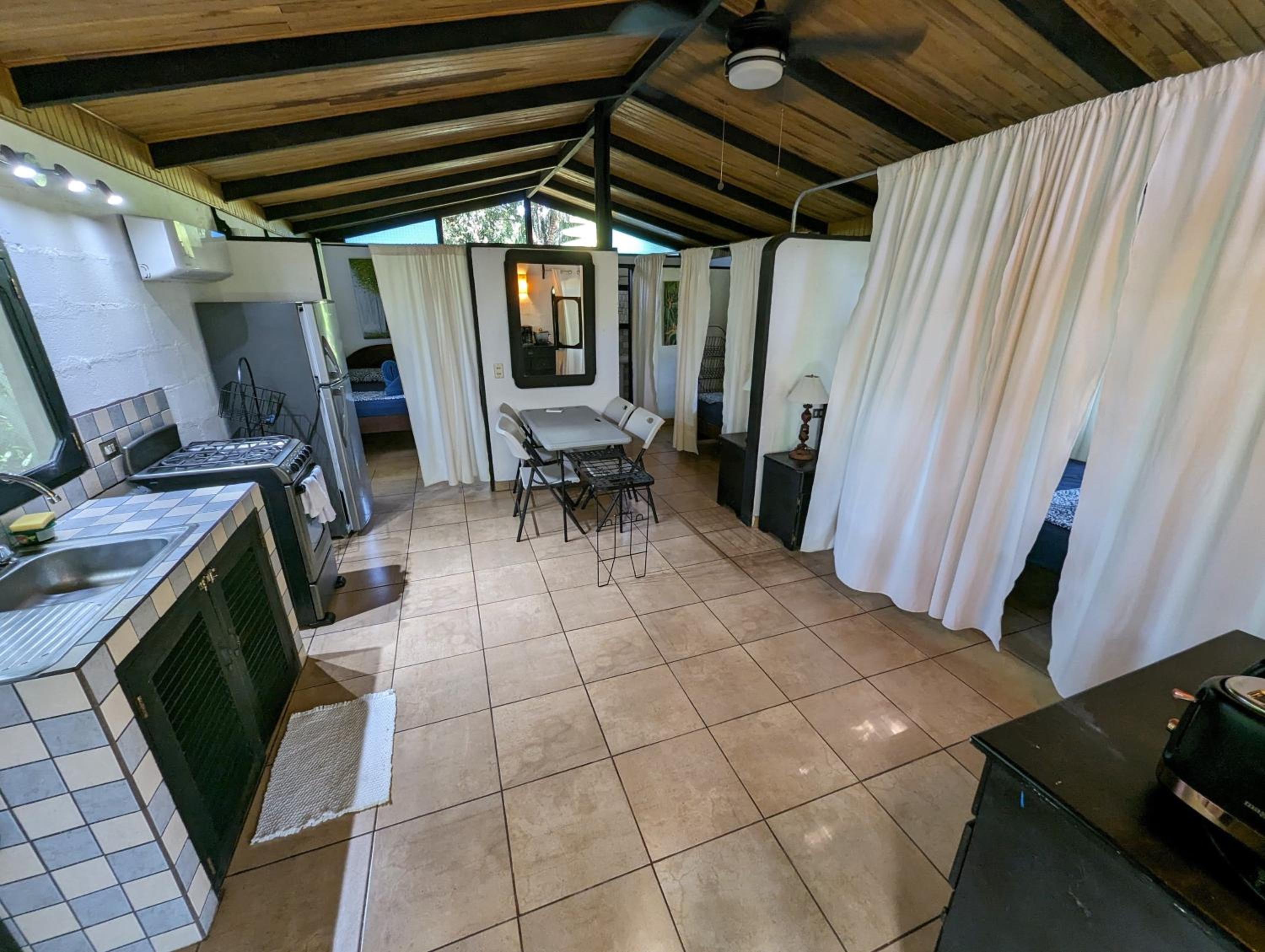 Bungalow Deluxe
