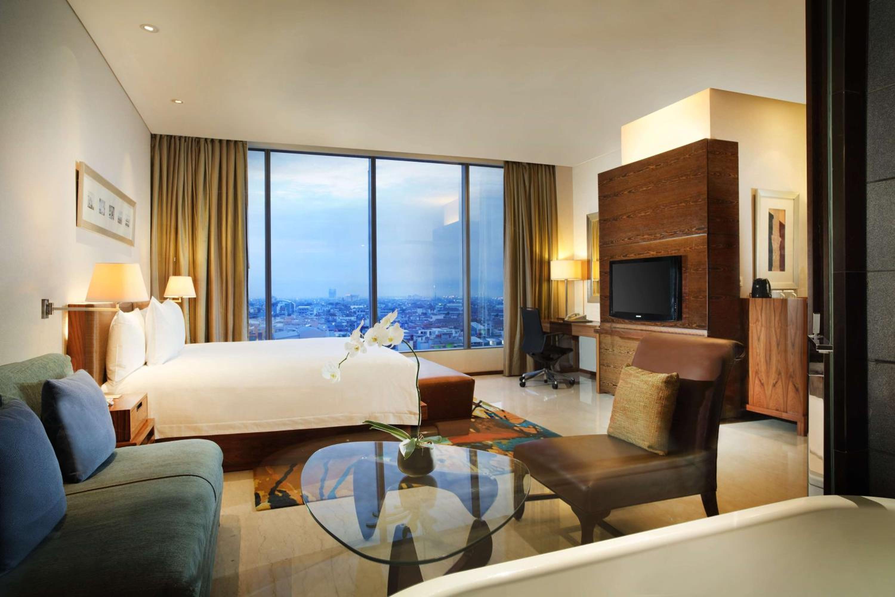 Executive King Room - Lounge Access - Photo 2