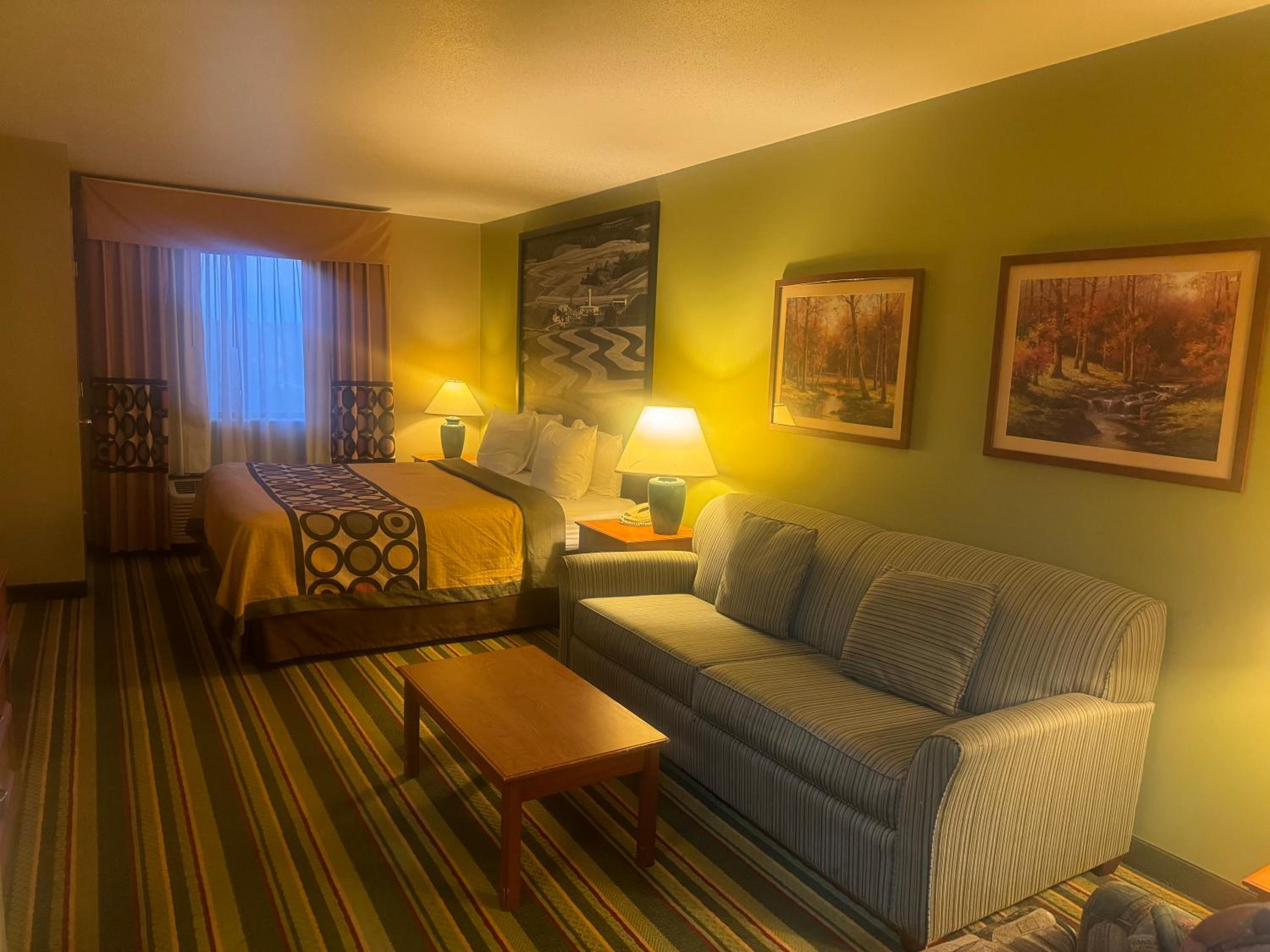 King Room - Non-Smoking photo 1