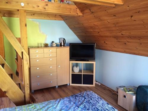 Double Room with Shared Bathroom photo 1