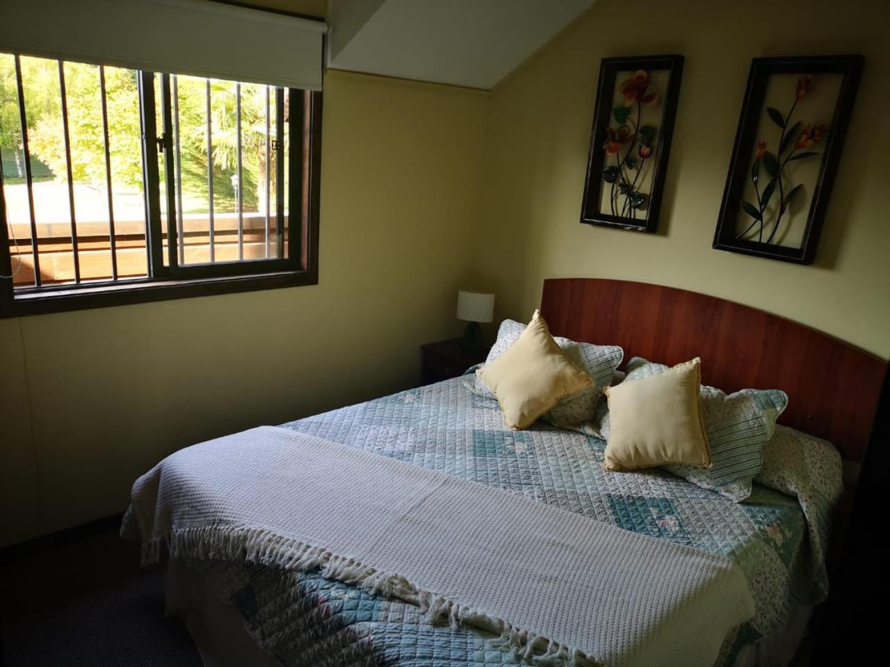 Budget Twin Room photo 1