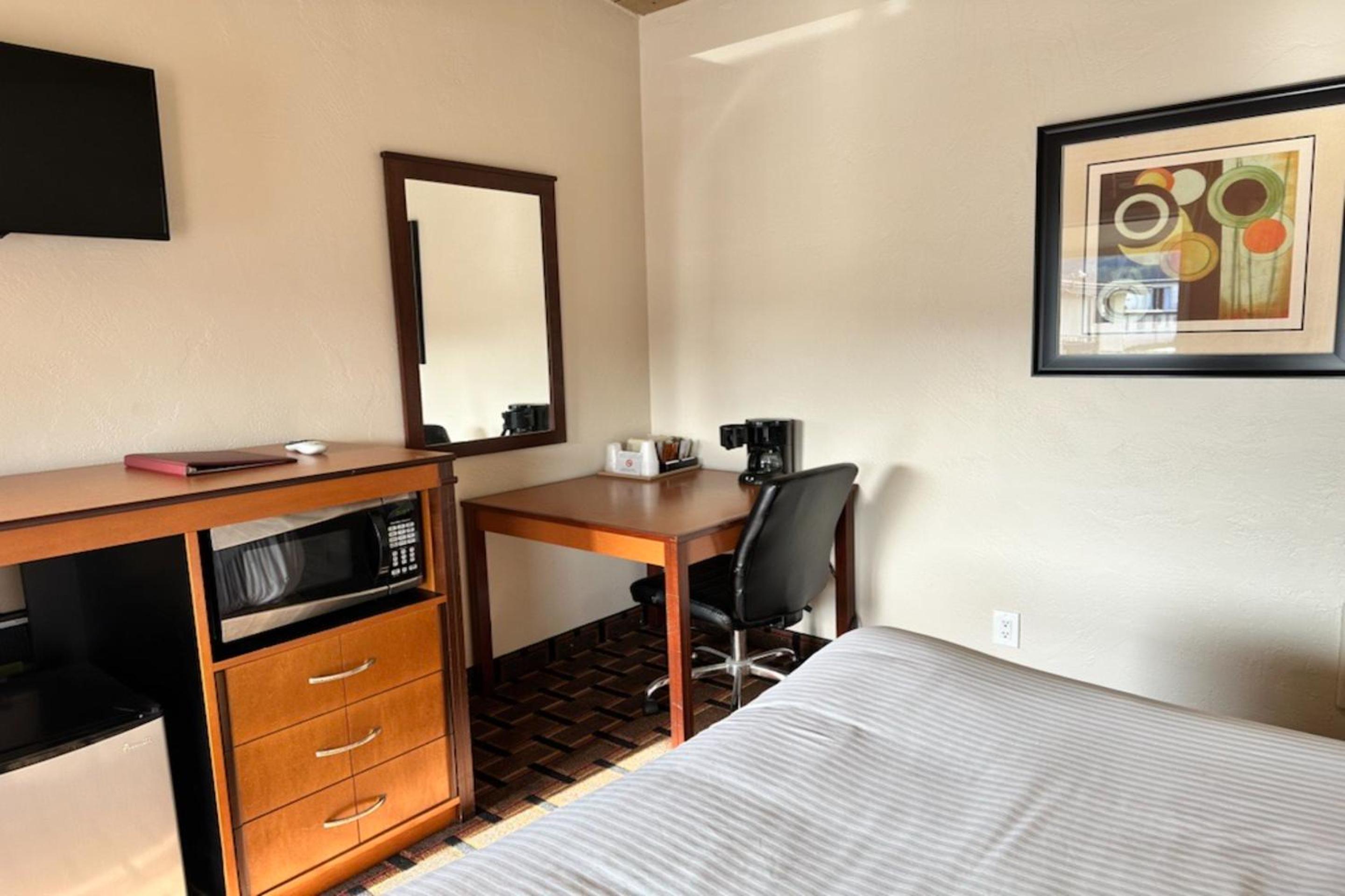 Queen Room photo 3