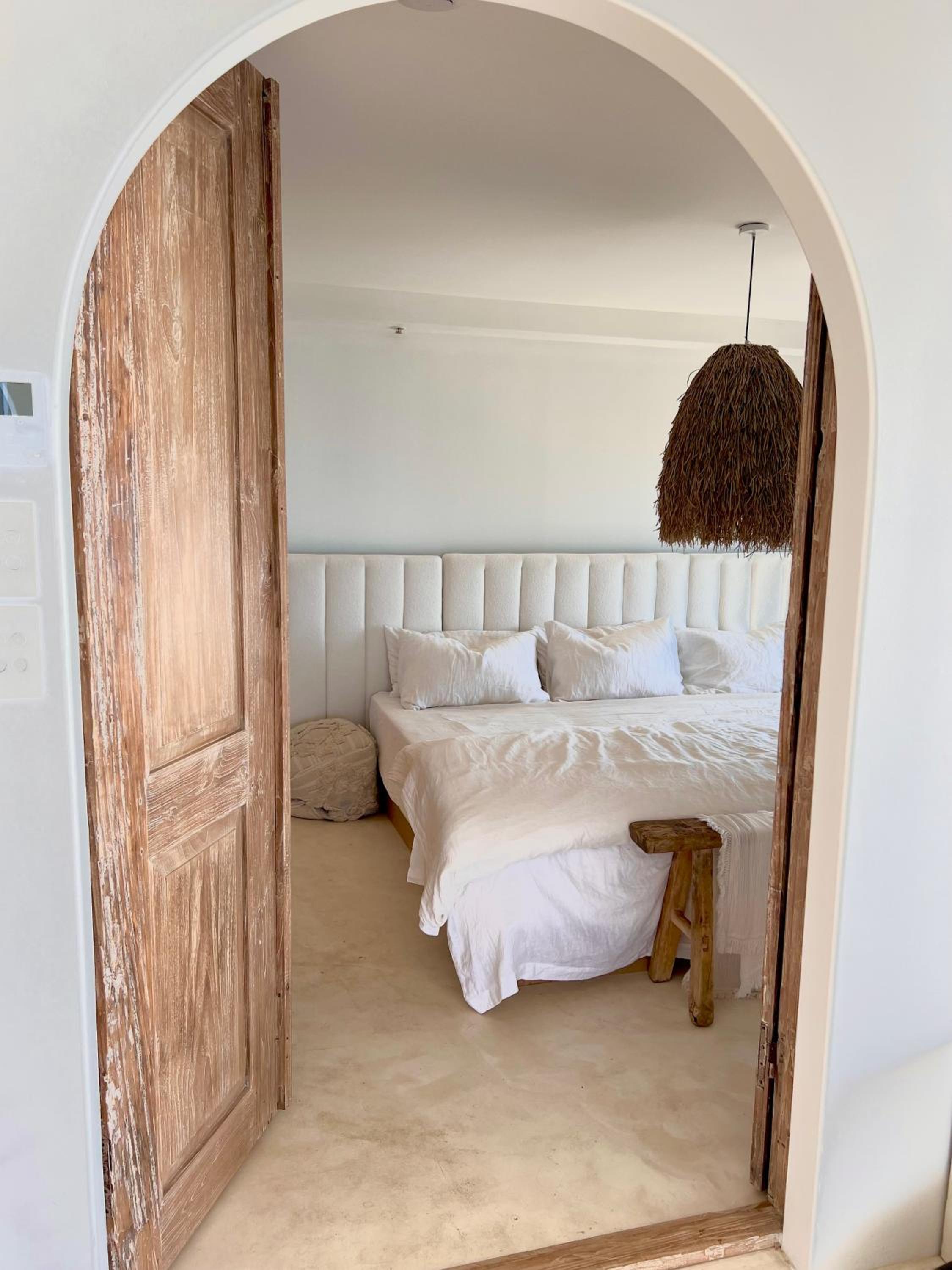 Executive Two-Bedroom Apartment with Ocean View