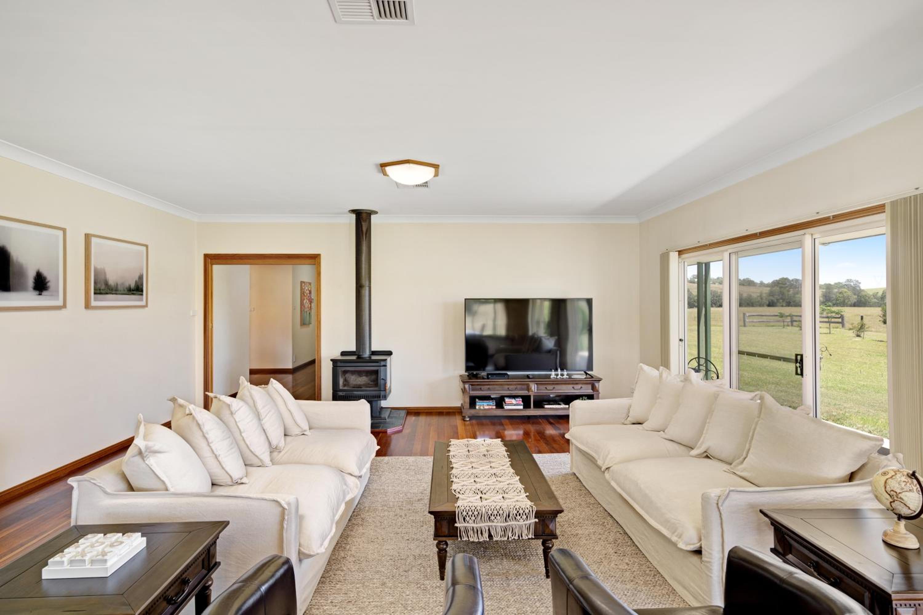 Four-Bedroom House photo 1