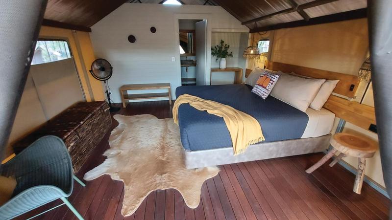Superior Tent with Private Bathroom photo 1