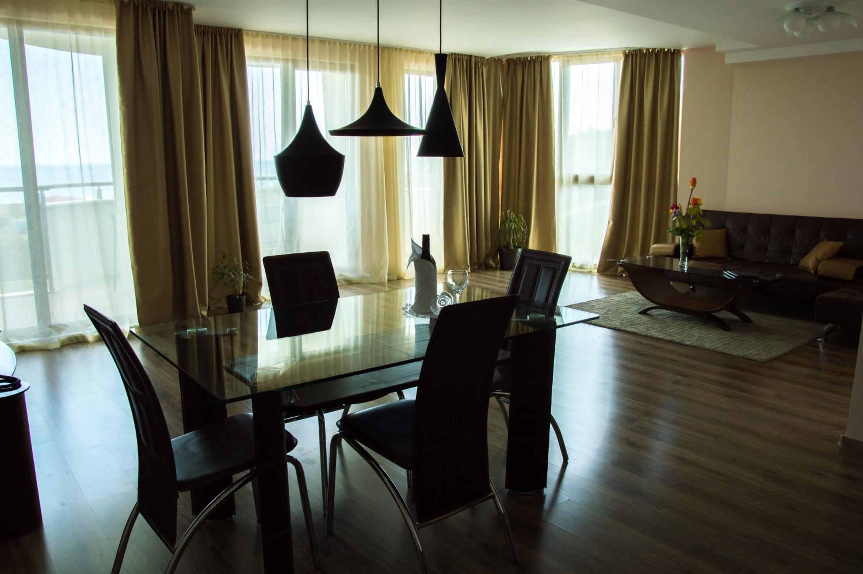 Two-Bedroom Suite with Balcony and Sea View photo 3