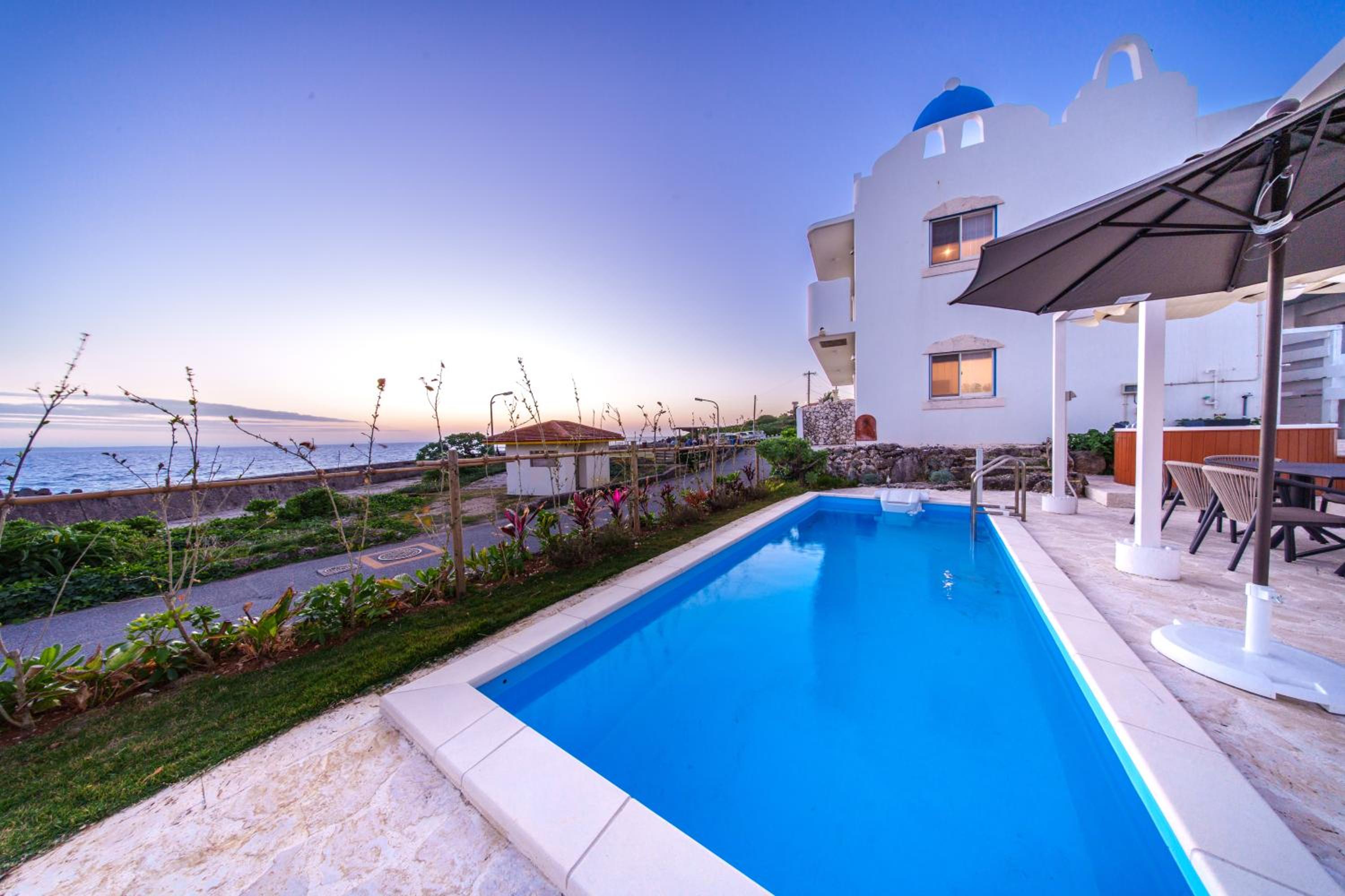 Villa photo 3