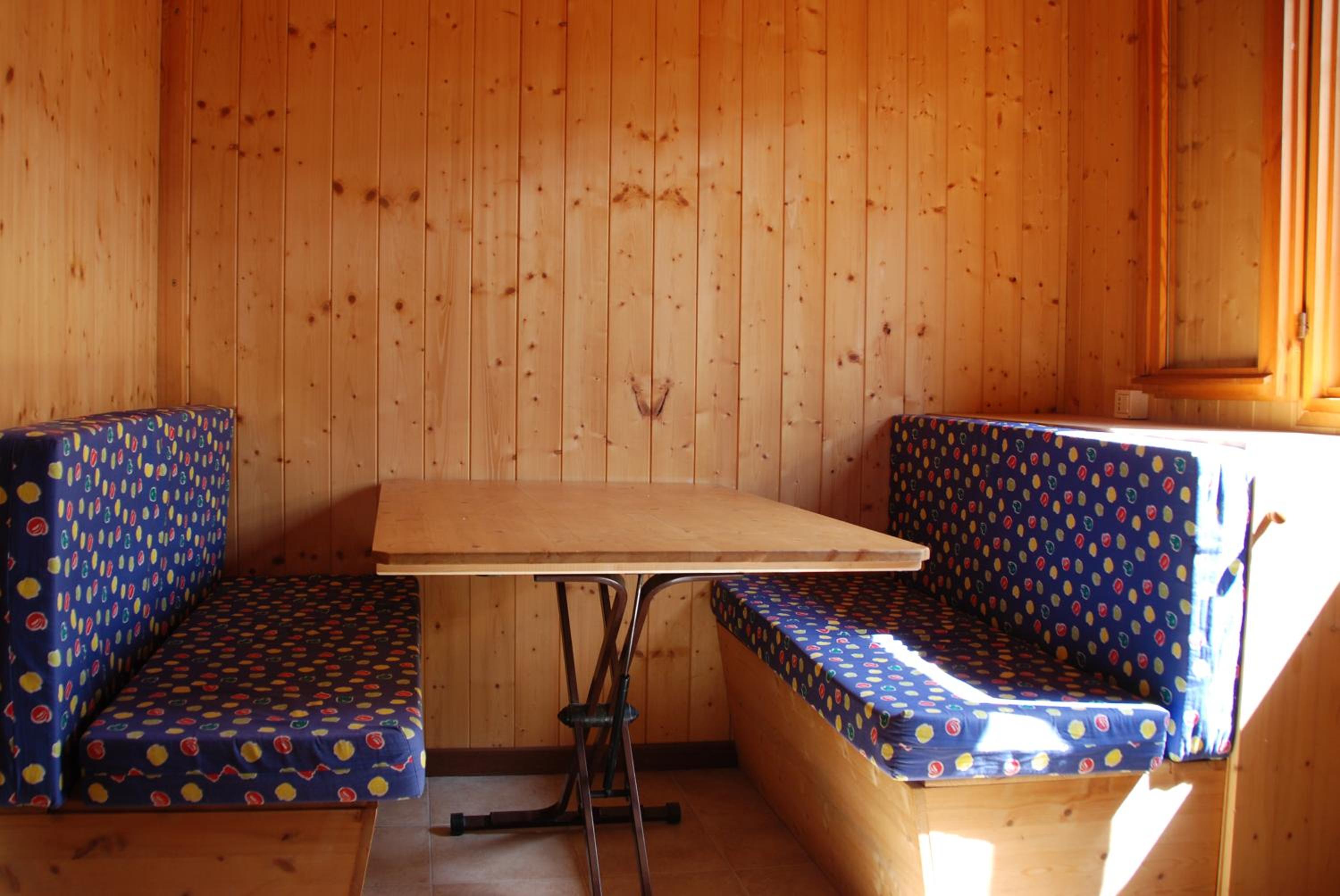 Chalet (2 Adults) - Photo 3