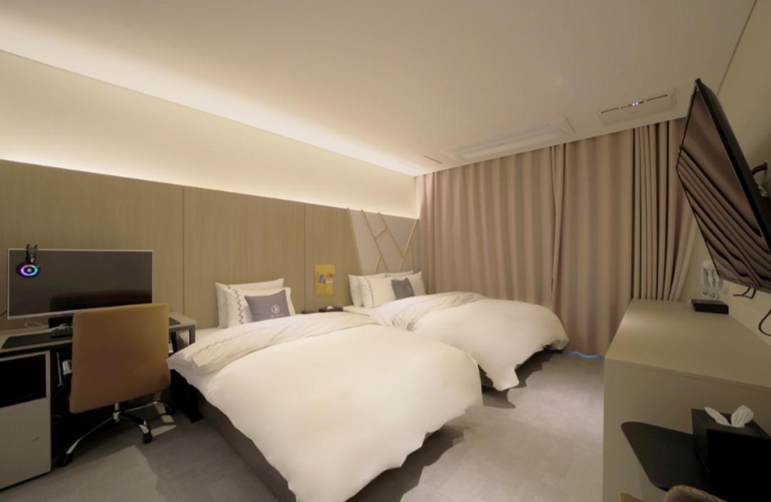 Double or Twin Room - Photo 1