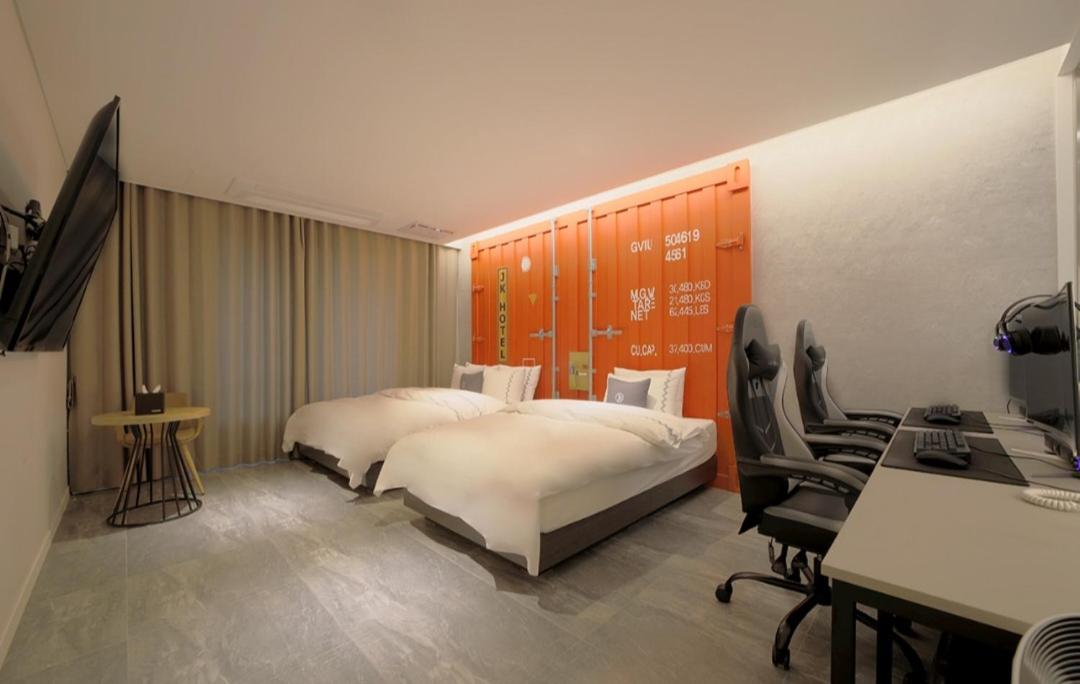 Deluxe Double or Twin Room photo 1