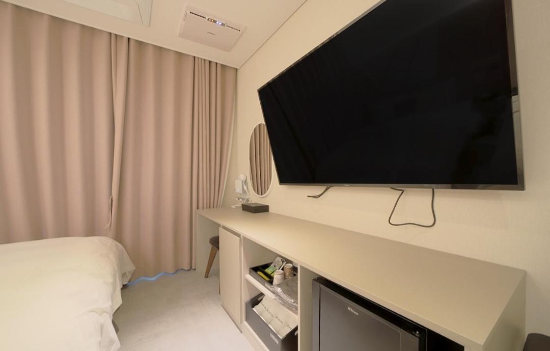 Double or Twin Room - Photo 4