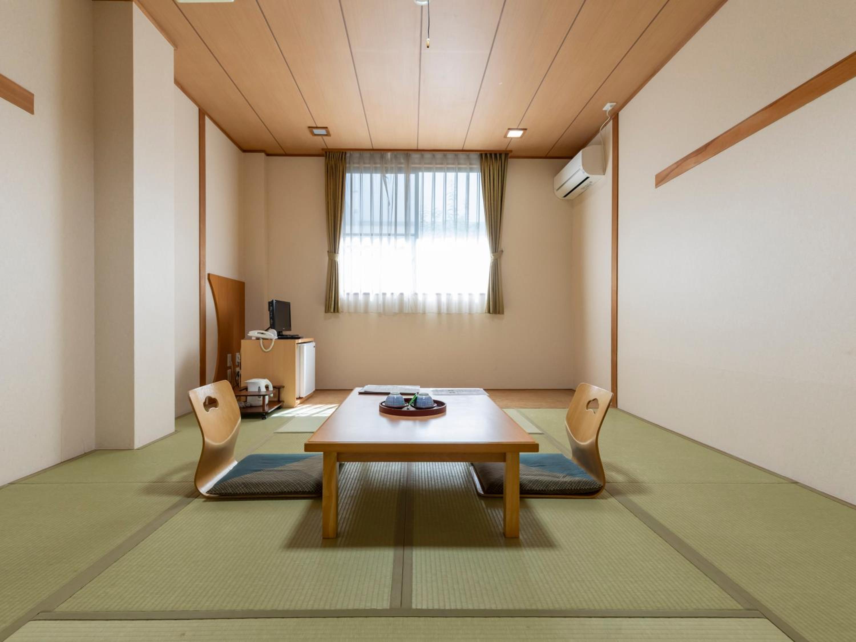 家庭房(共用浴室)