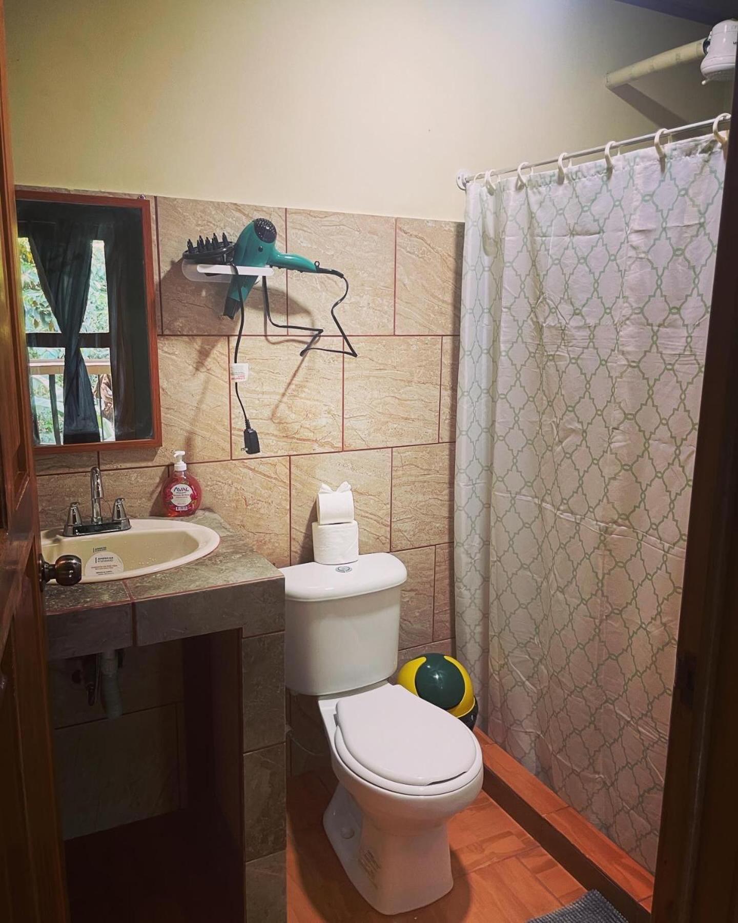 Deluxe Room (2 Adults + 1 Child) photo 3