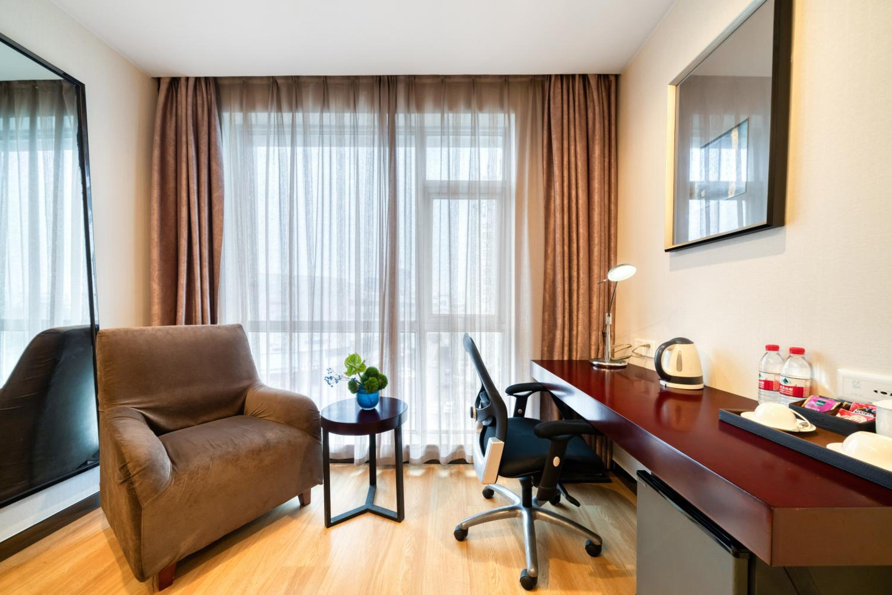 Standard Twin Bed Room (Building B) - Photo 5