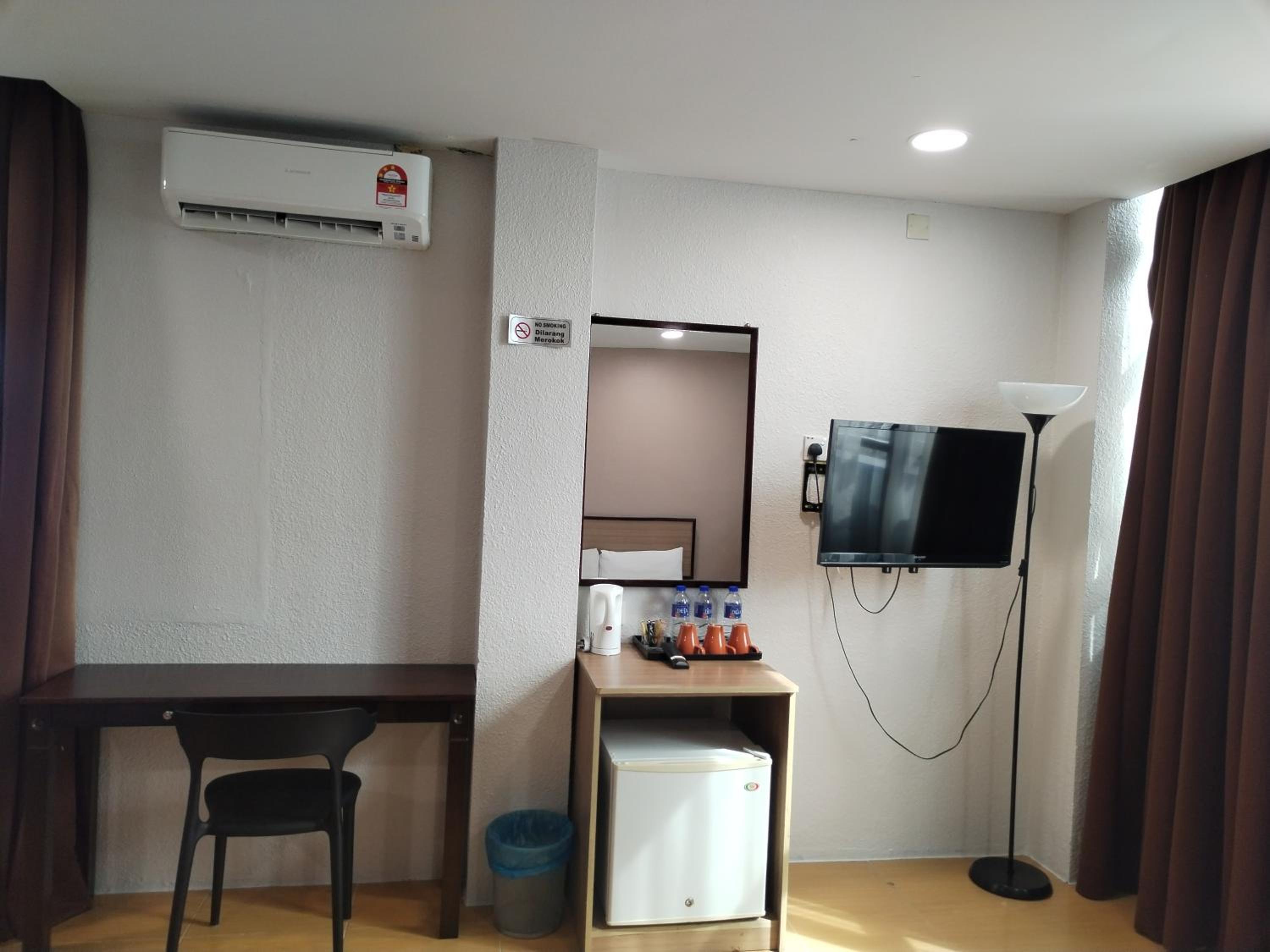Deluxe Family Room photo 1