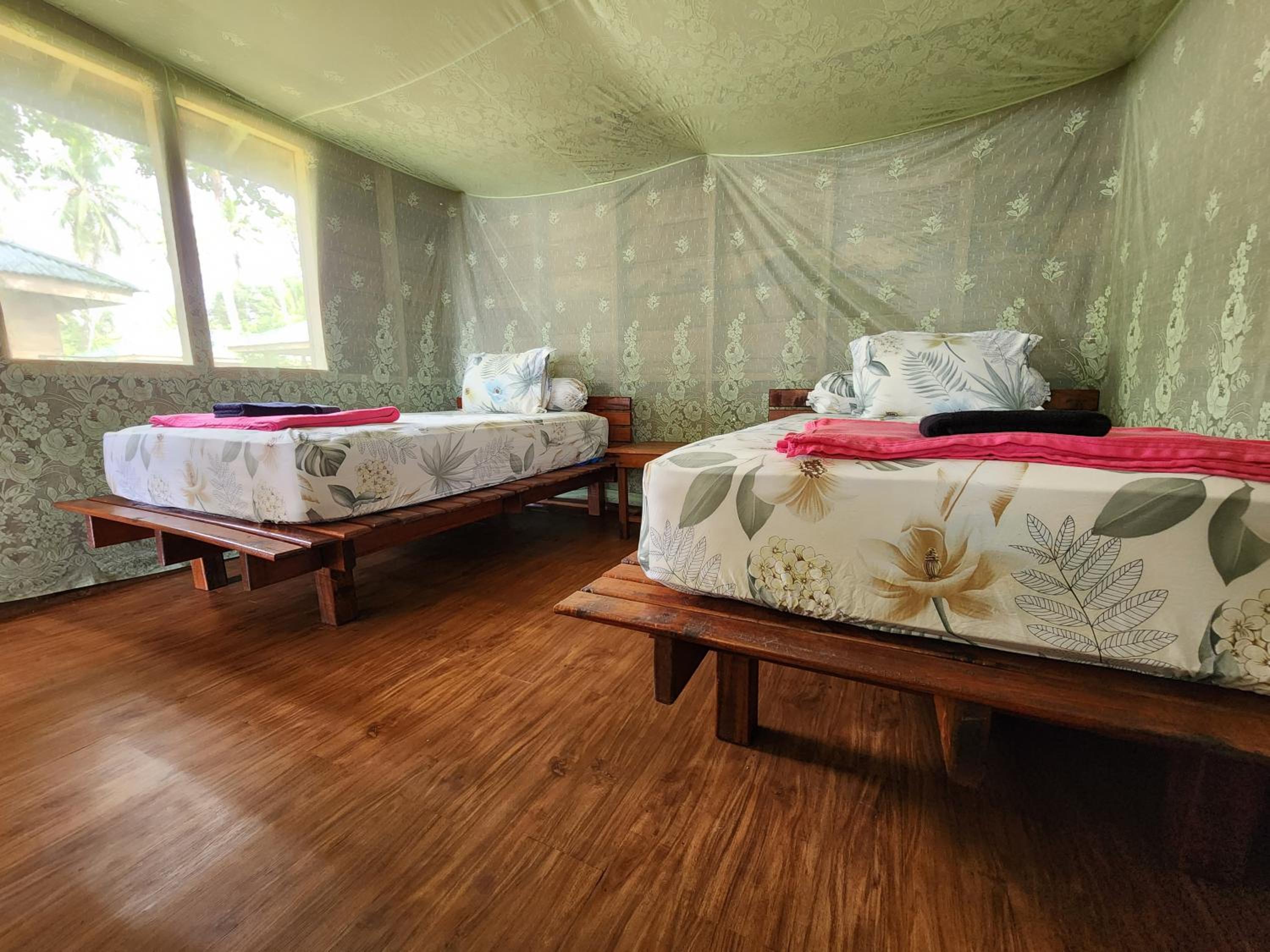 Twin Room with Sea View - Photo 6