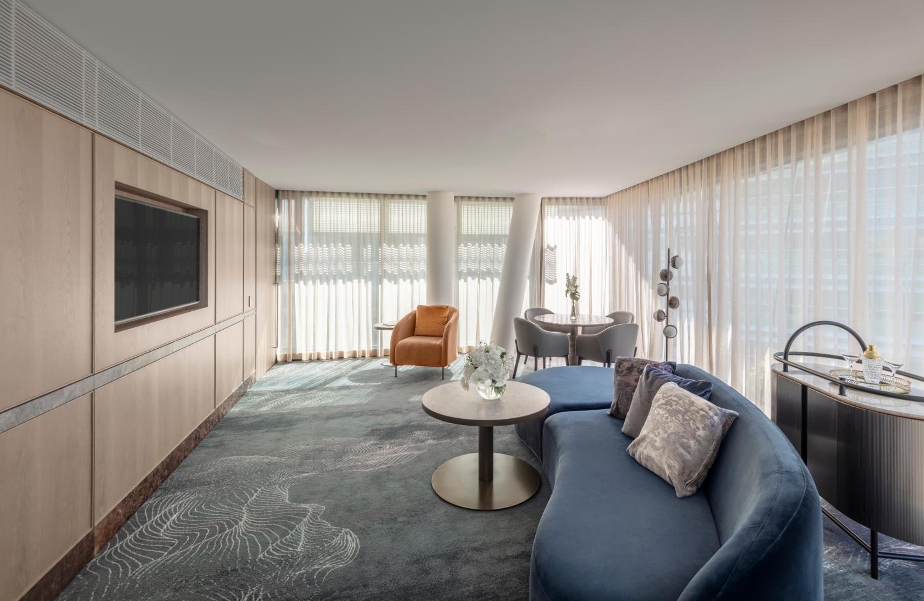 Adored Suite