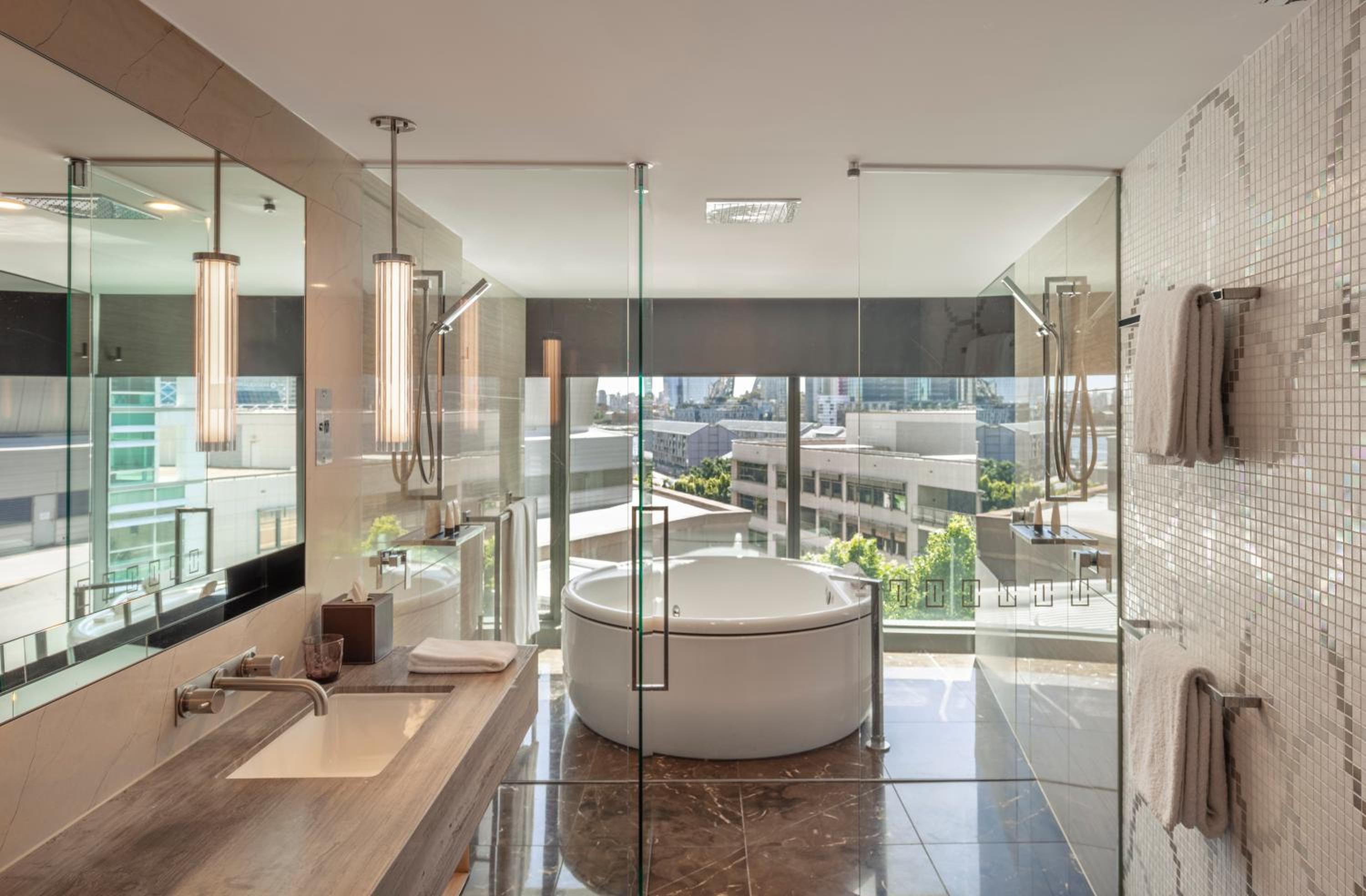 Adored Suite