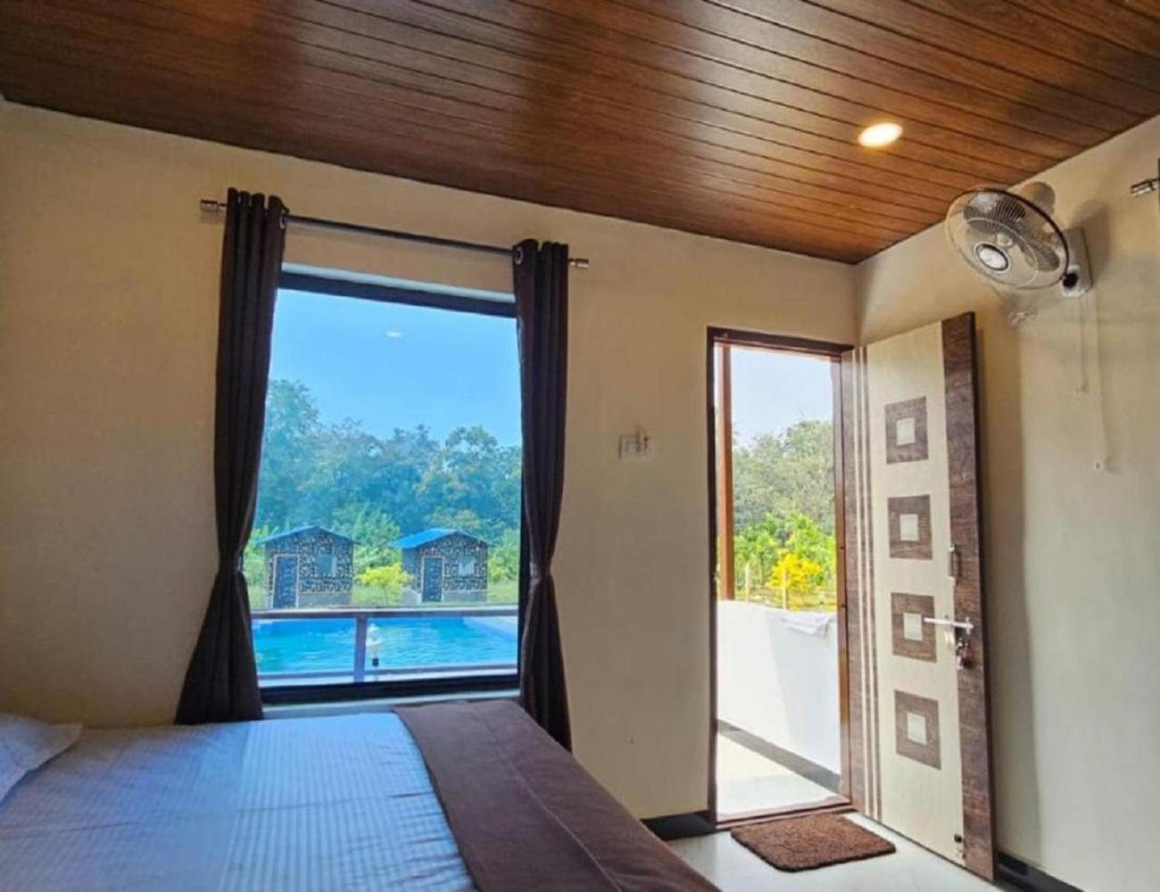 Double Room - Photo 2