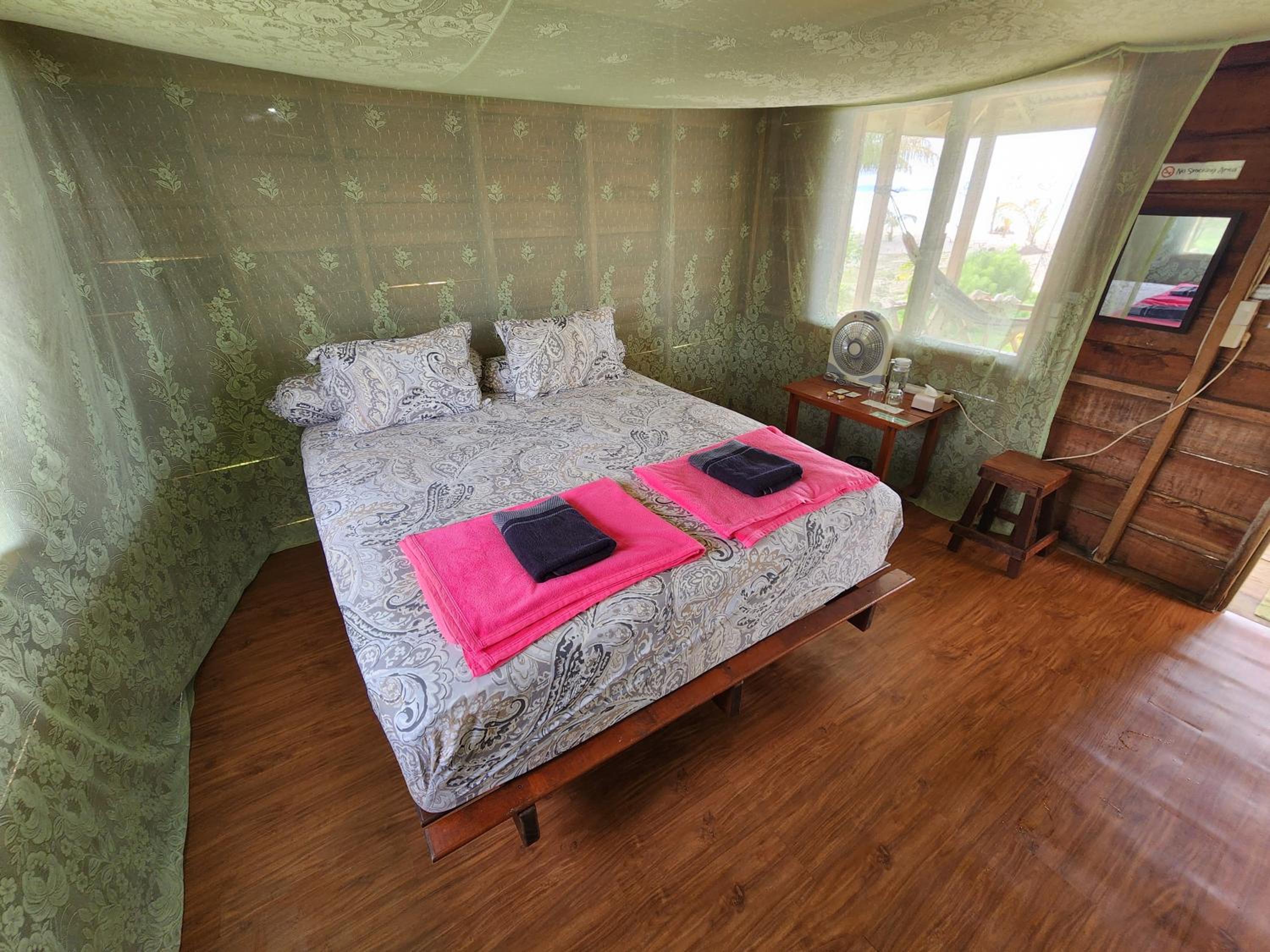 Double Room with Sea View - Photo 1