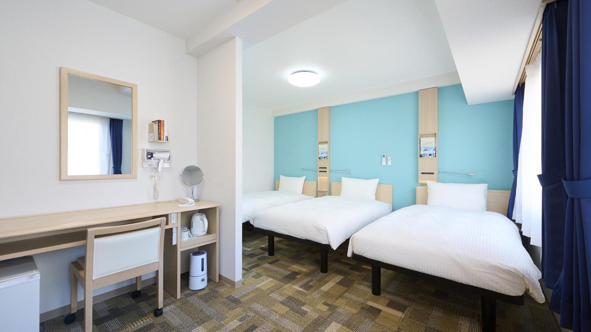 Triple Room - Electric cigarette only - Photo 1